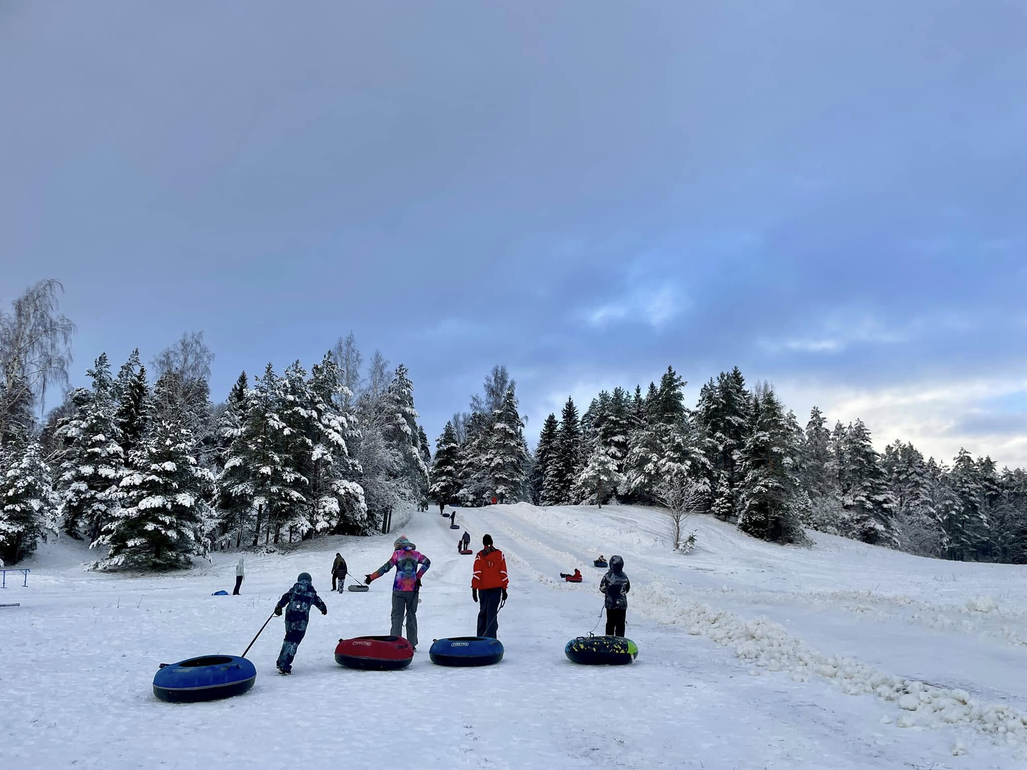 Paluküla Mäe keskuse tuubirada