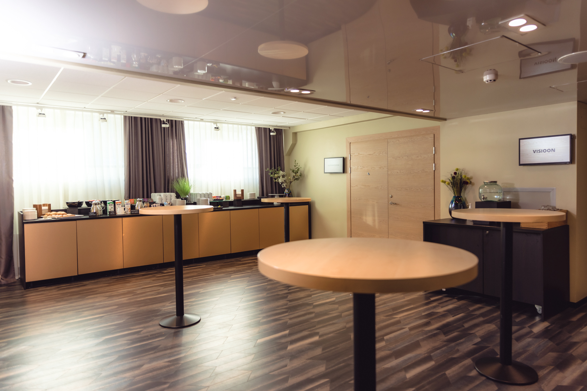 "Centennial Nexus Hotel" Tallinas konferenču centra vestibils