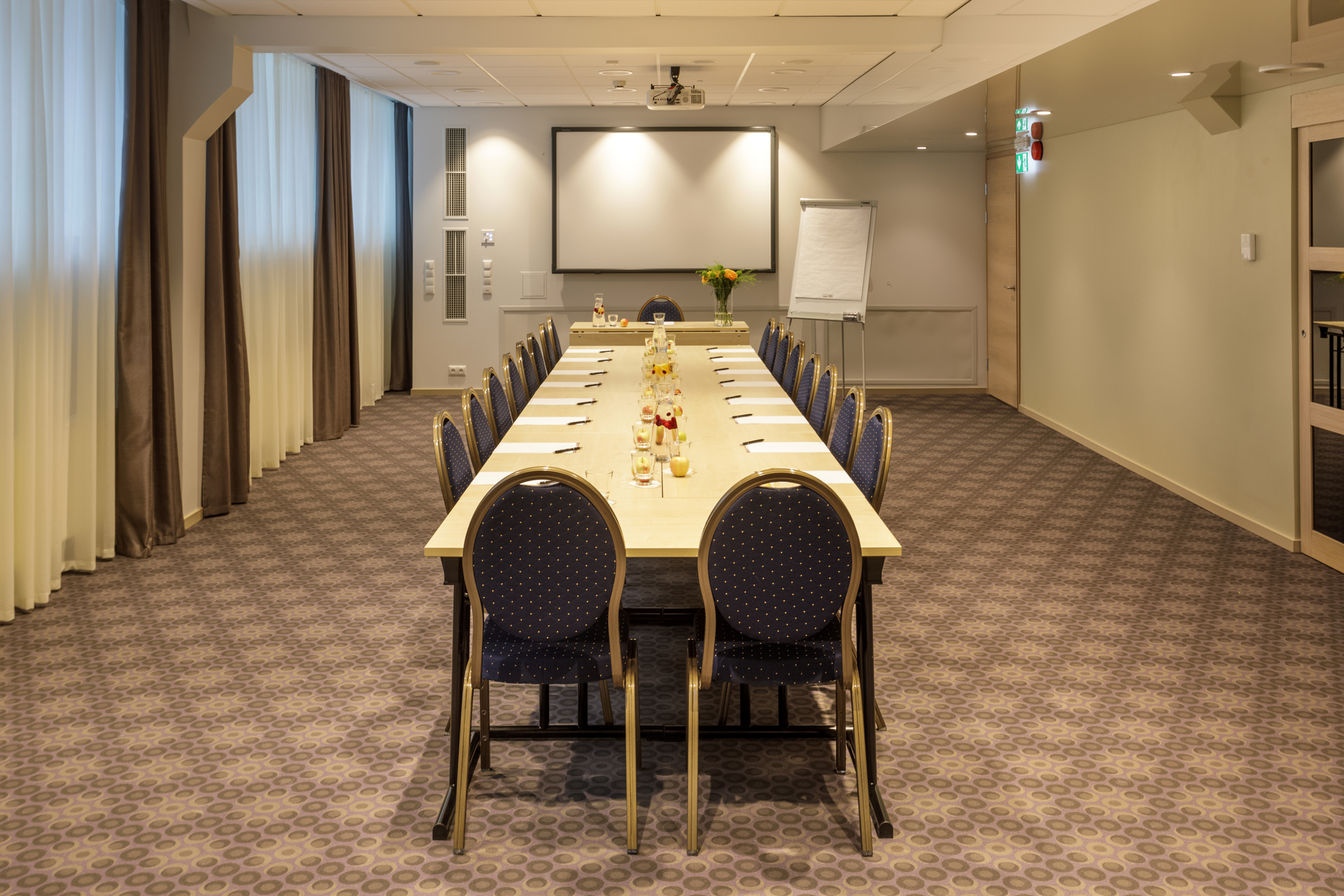 "Centennial Nexus Hotel" Tallinas konferenču centrs