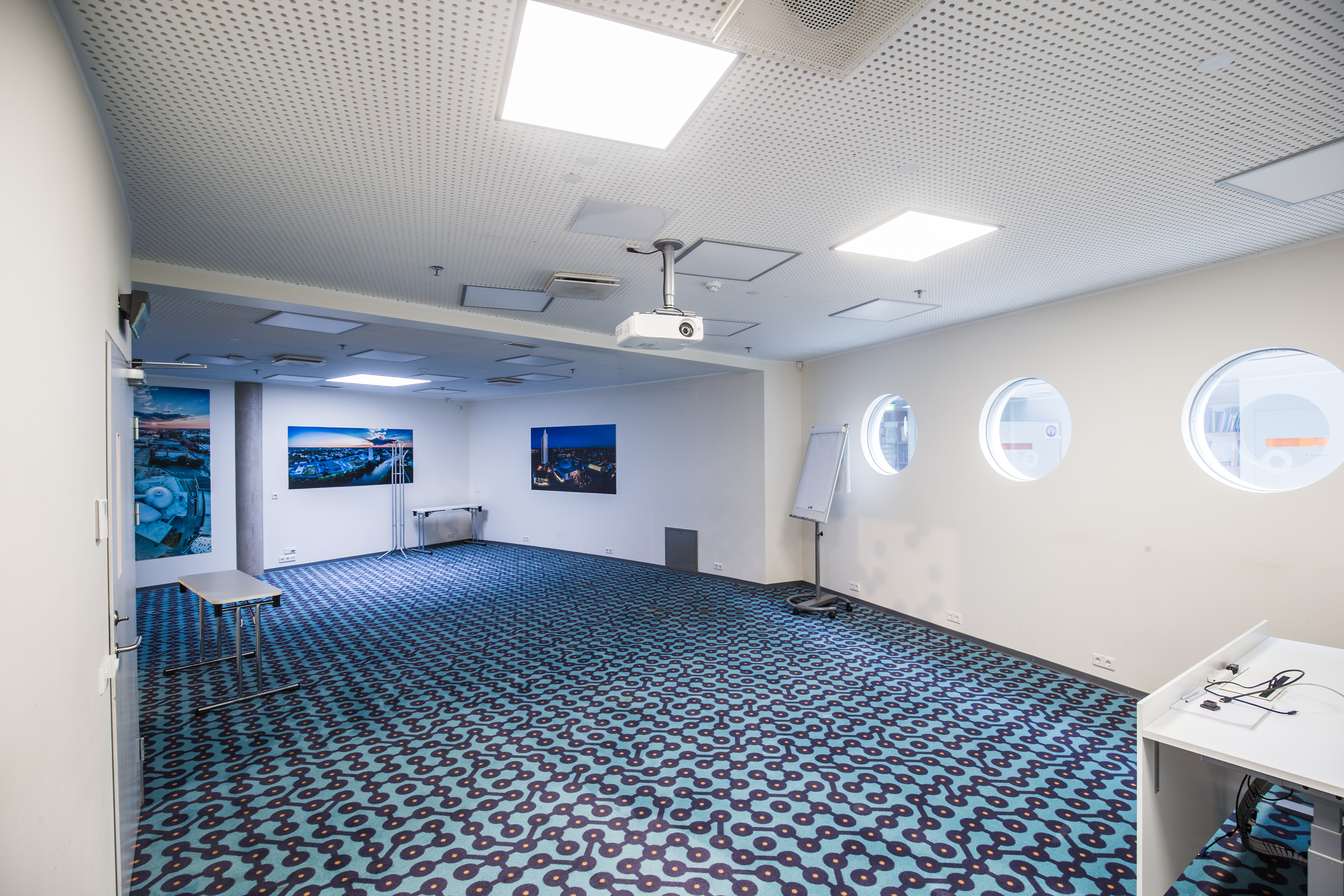 Room Apollo at the AHHAA Science Center Conference Center