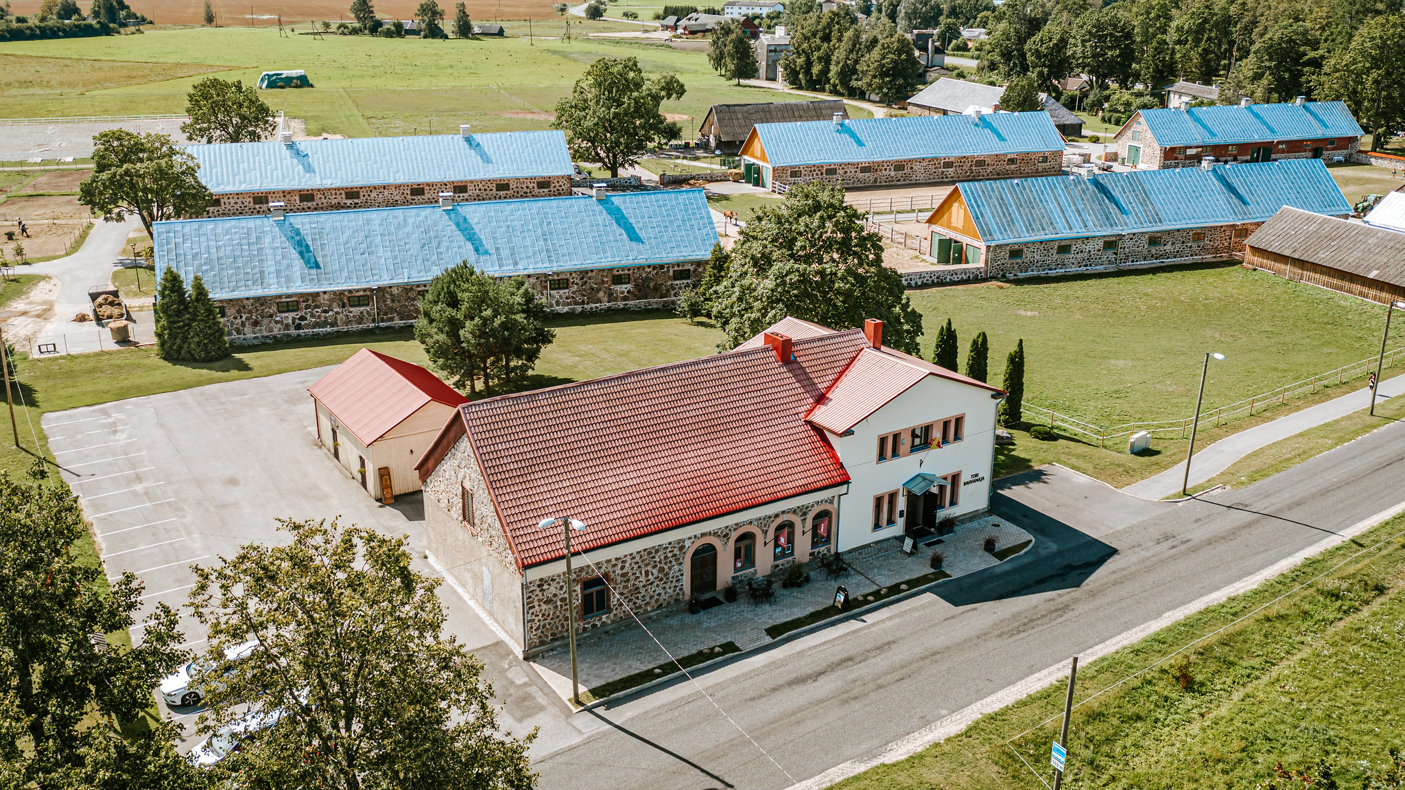 Guided tours at the Tori Horse Breeding Farm, near Soomaa