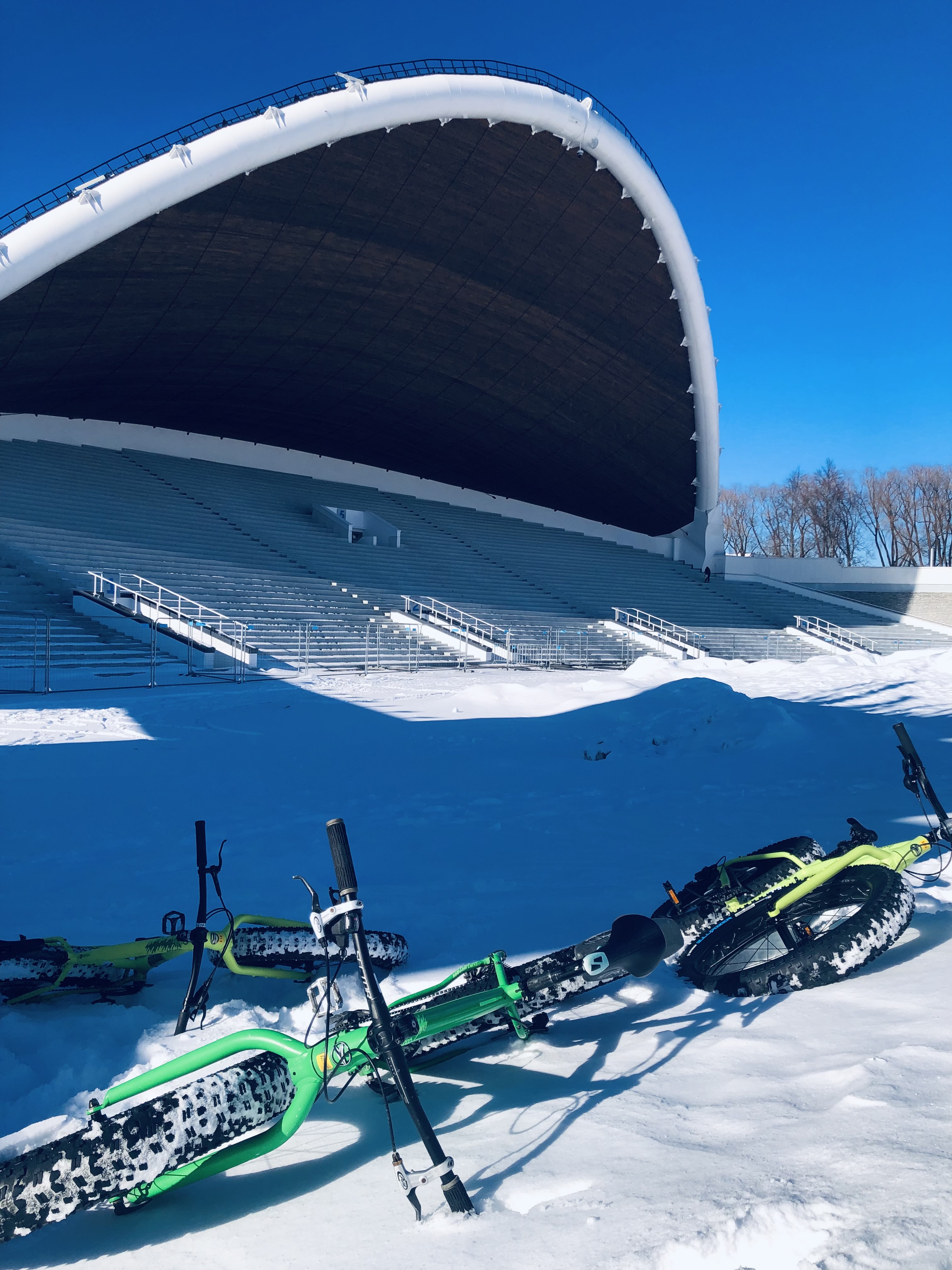 Eesti toidu tuur jalgrattal talvel Lauluväljakul