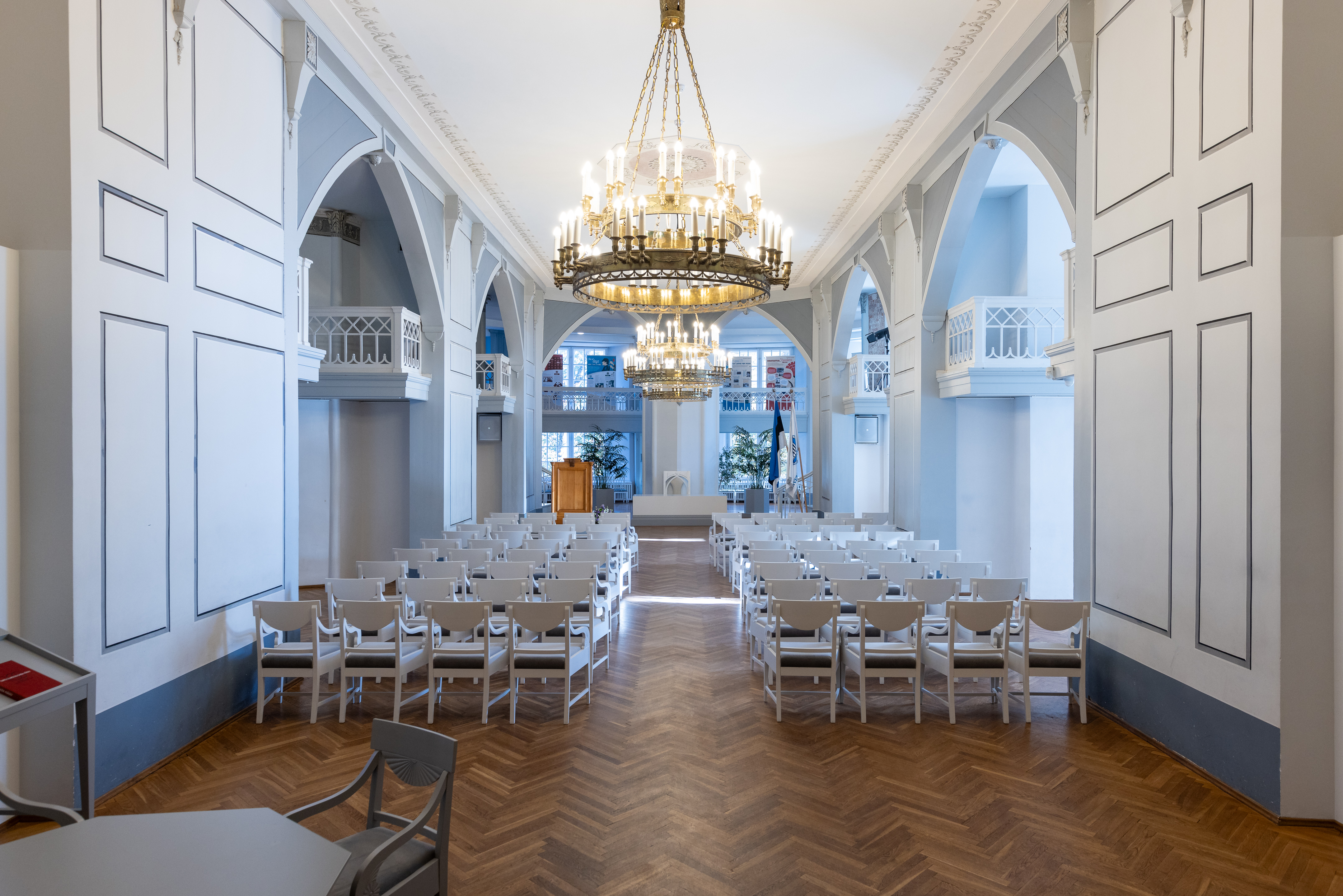 Tartu Ülikooli muuseumi valge saal