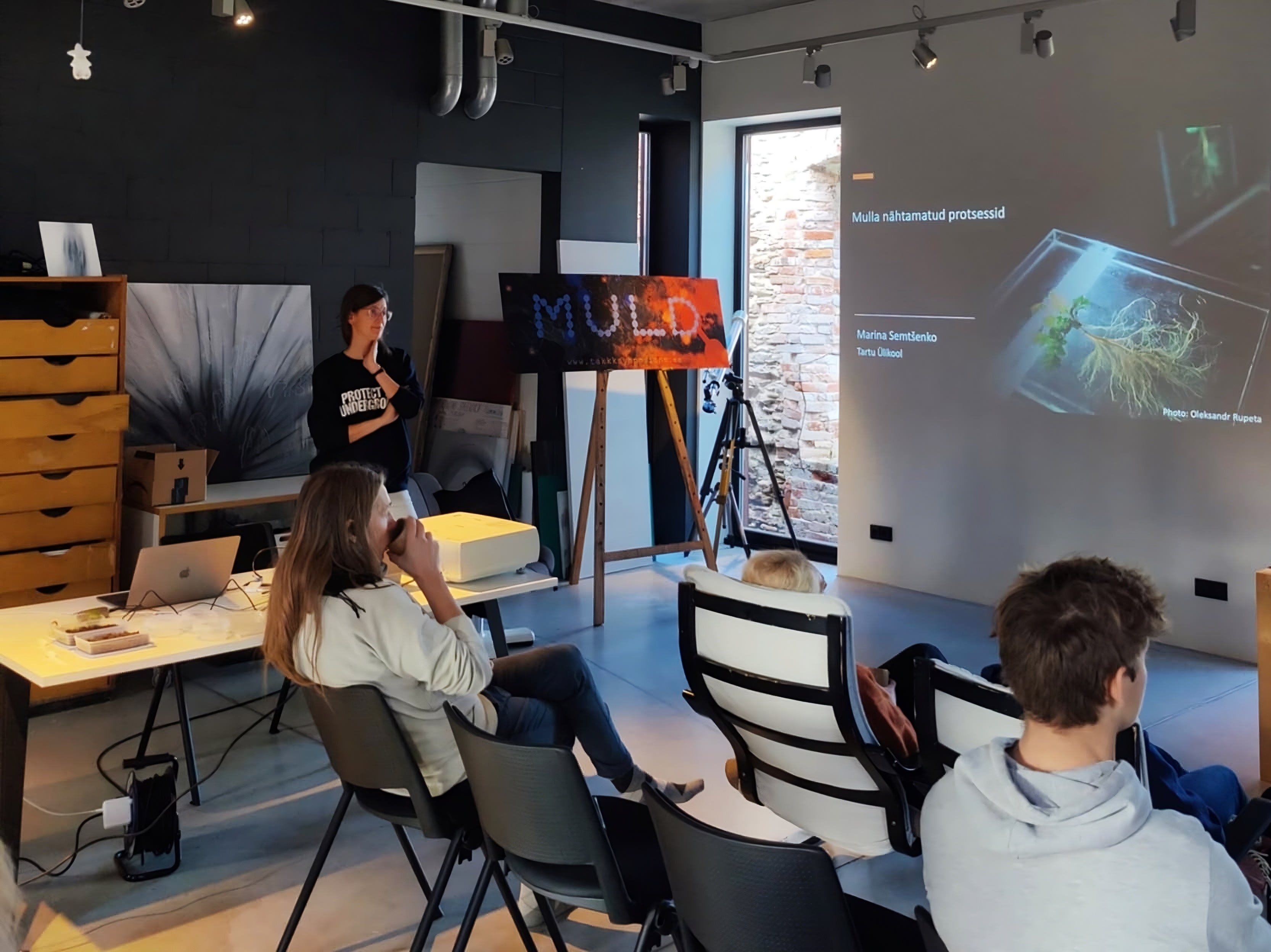 TAKKK Kunstikeskuse seminariruum