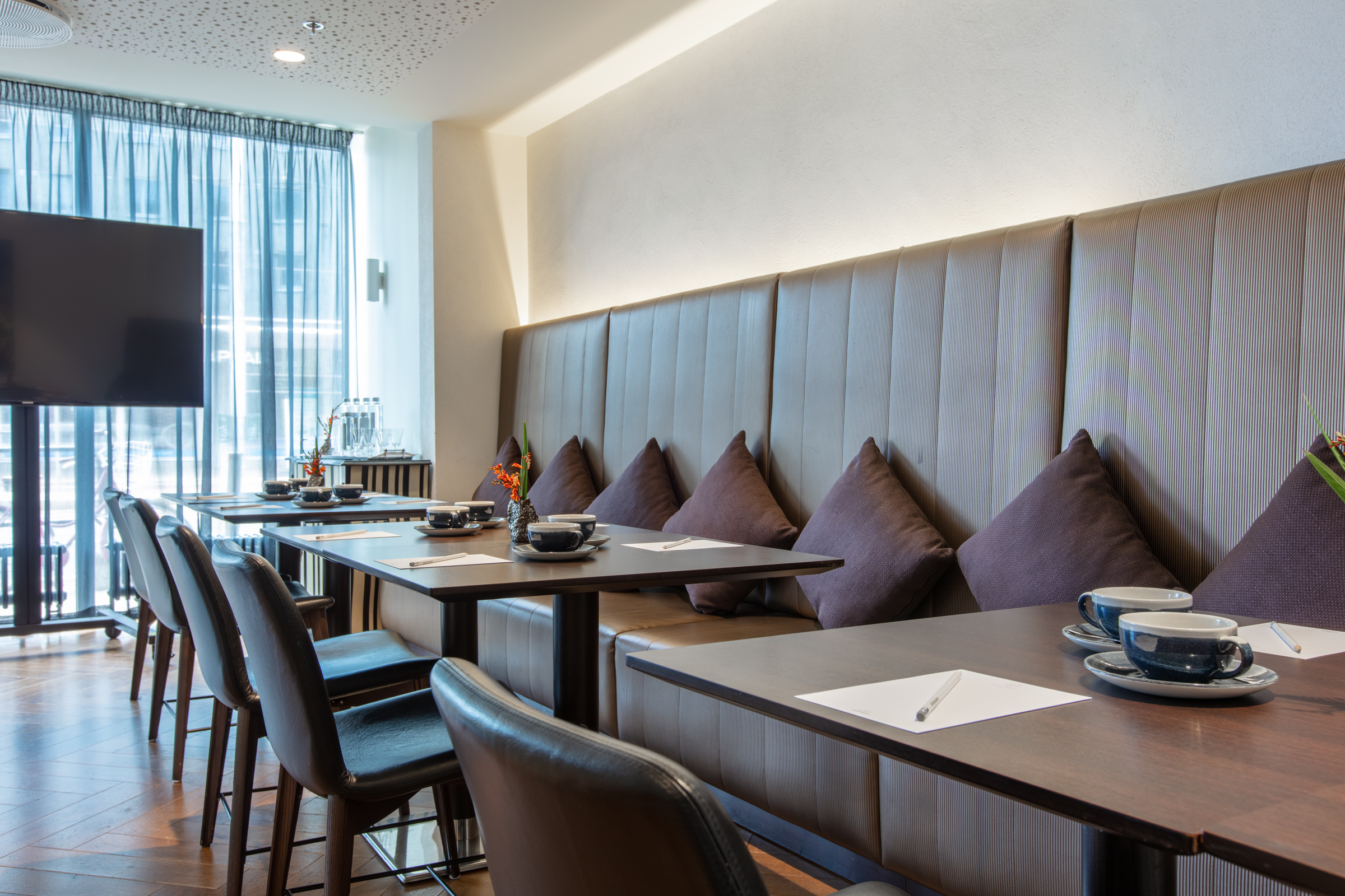 "Cafe Palace" privātā telpa (2)