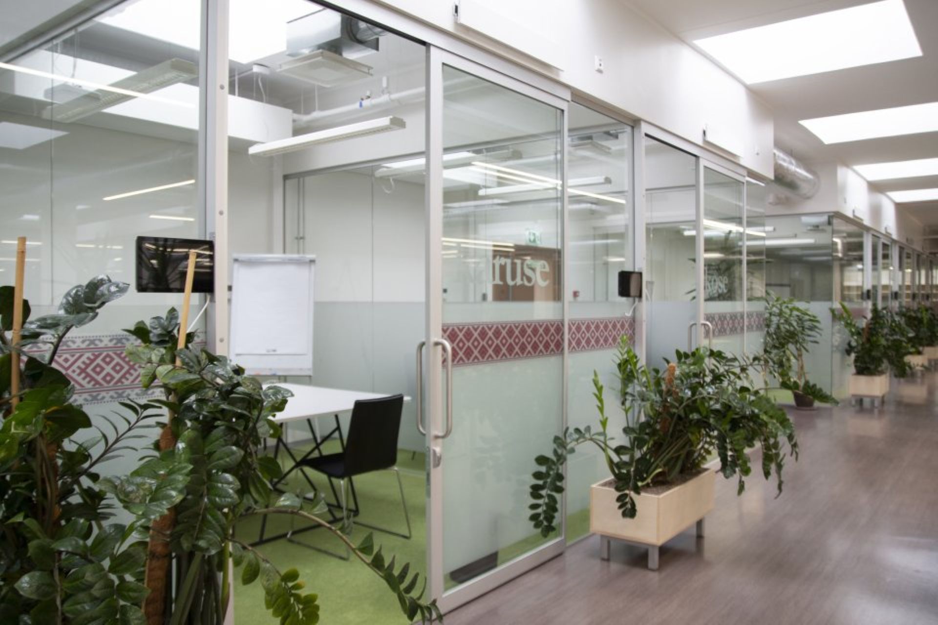 Tartu Ülikooli raamatukogu rühmatööruumid, aruteluruumid