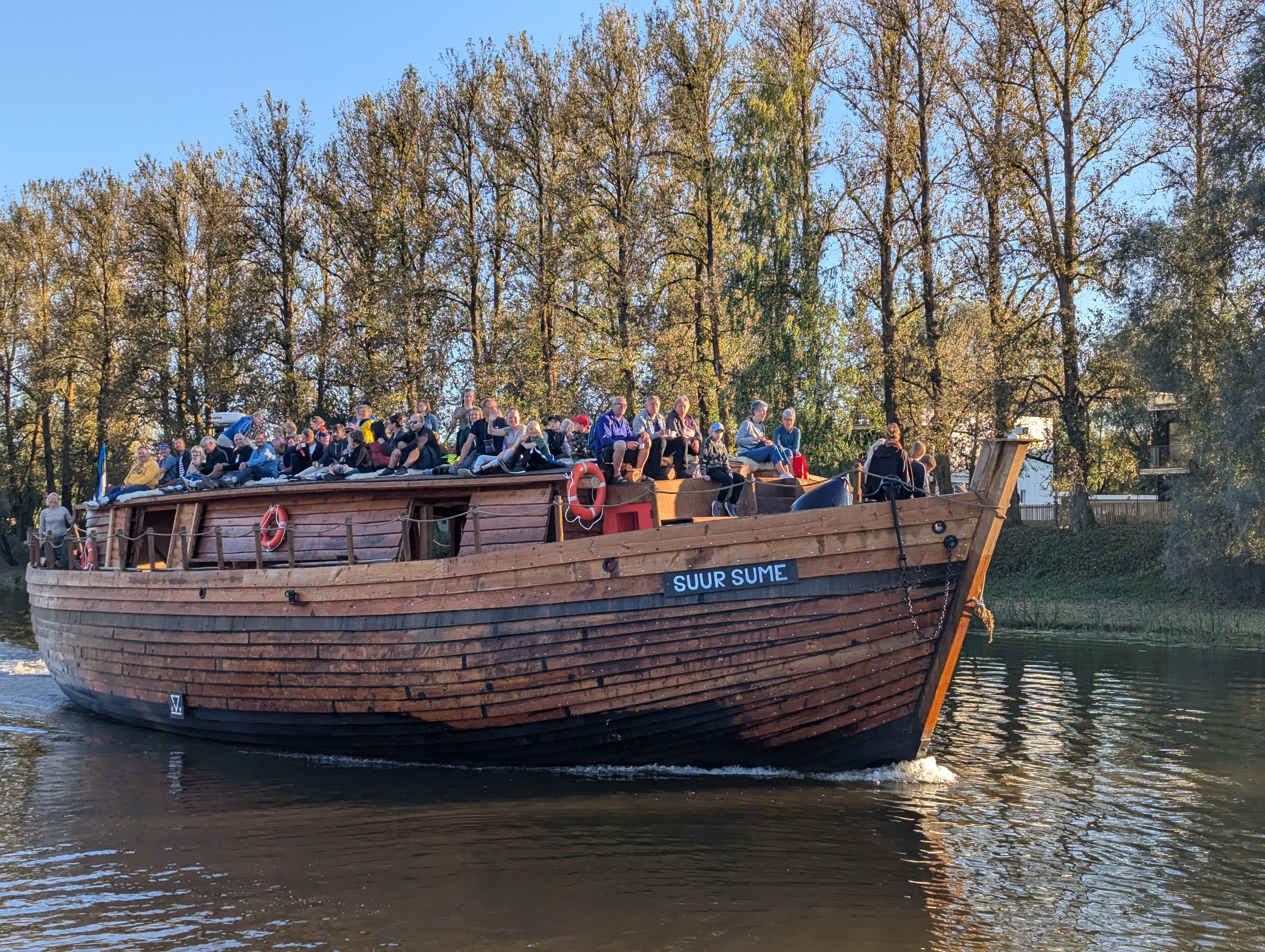 Suur Sume teeb erinevaid loodusretki: kopravaatlusretki, linnuvaatlus