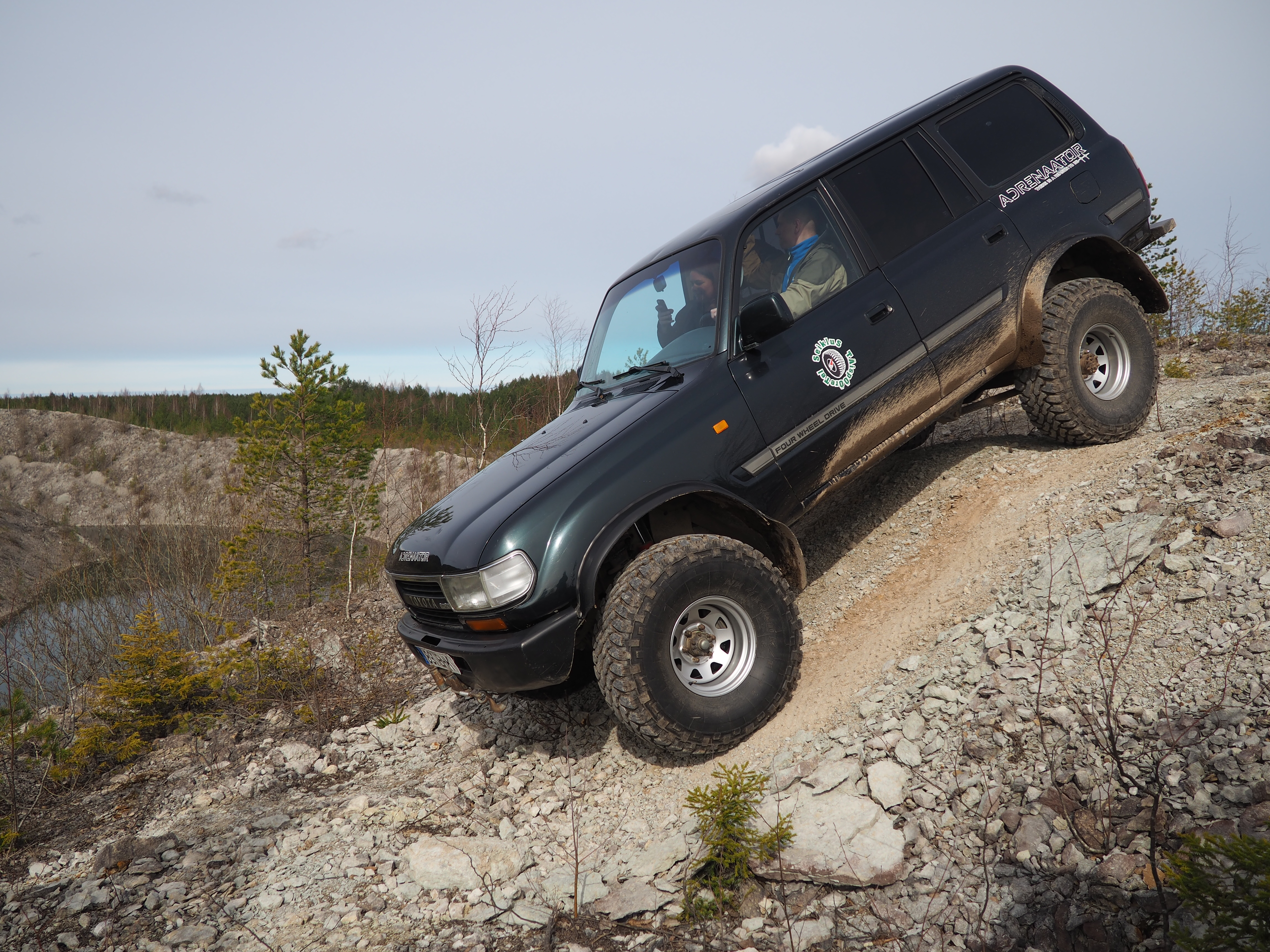 Adrenaatori Safari väiksema autoga