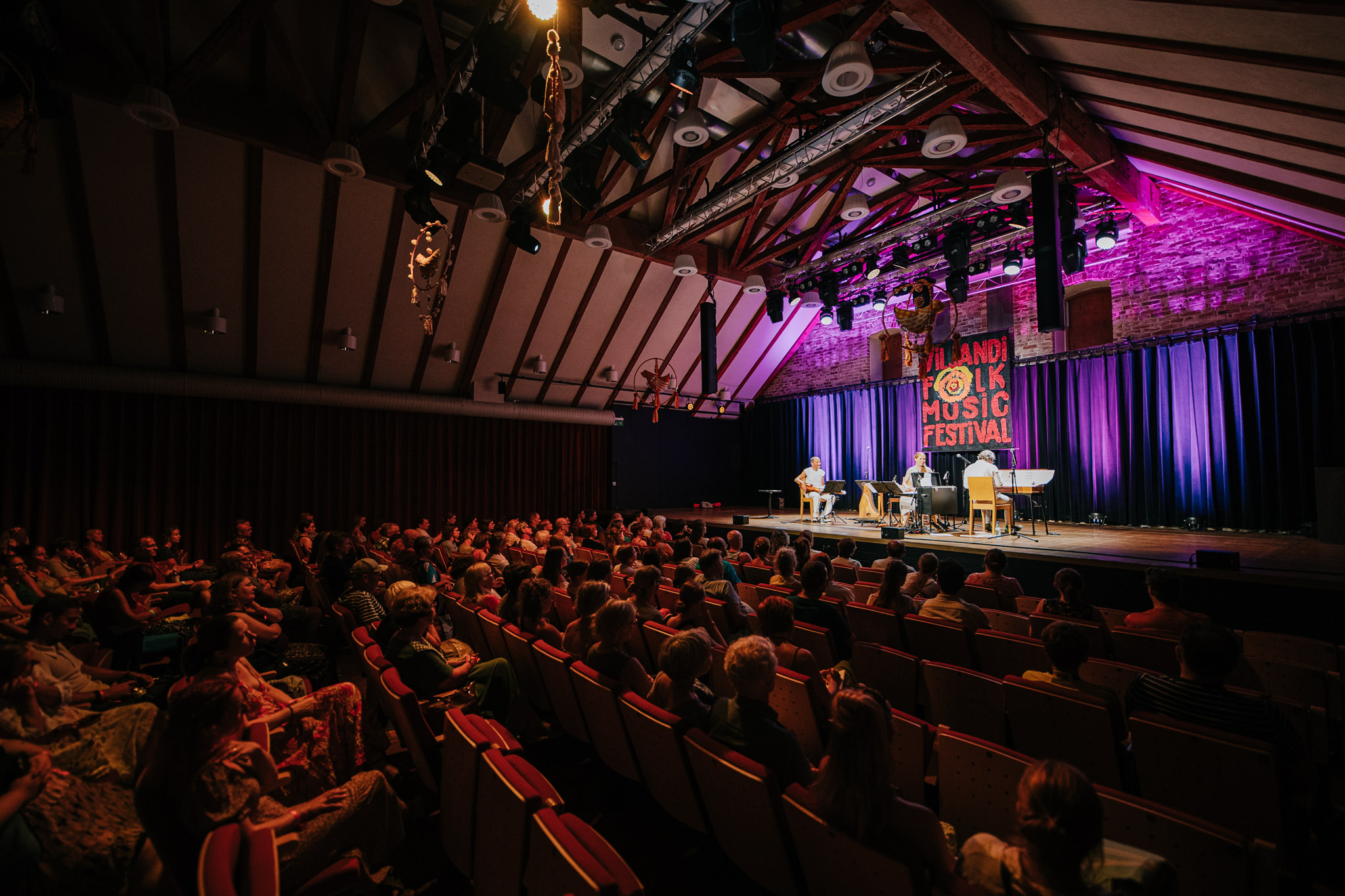 Pärimusmuusika Ait suur saal