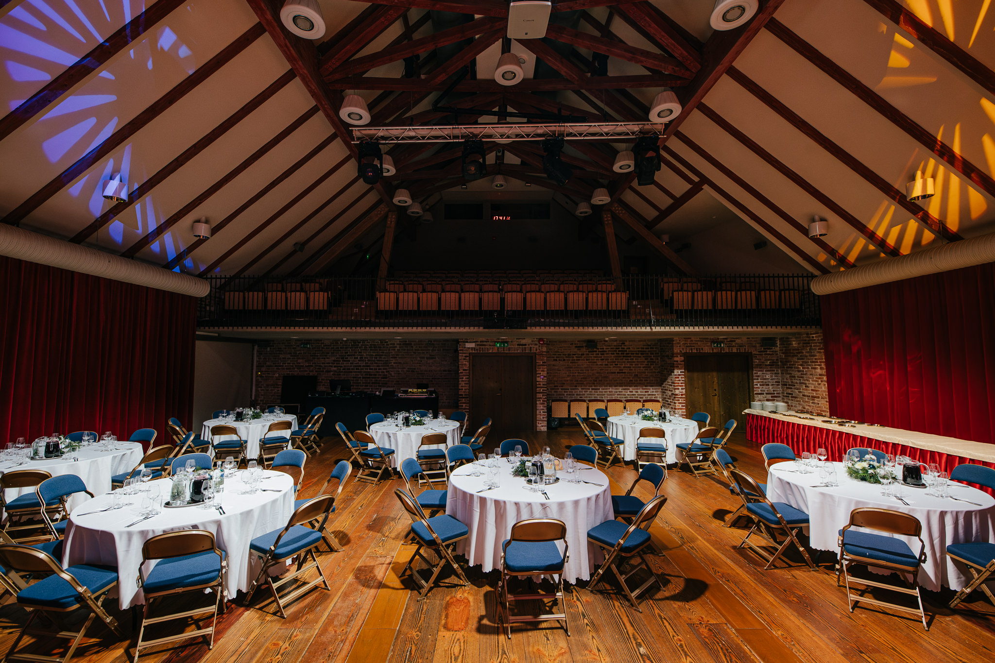 Pärimusmuusika Ait suur saal