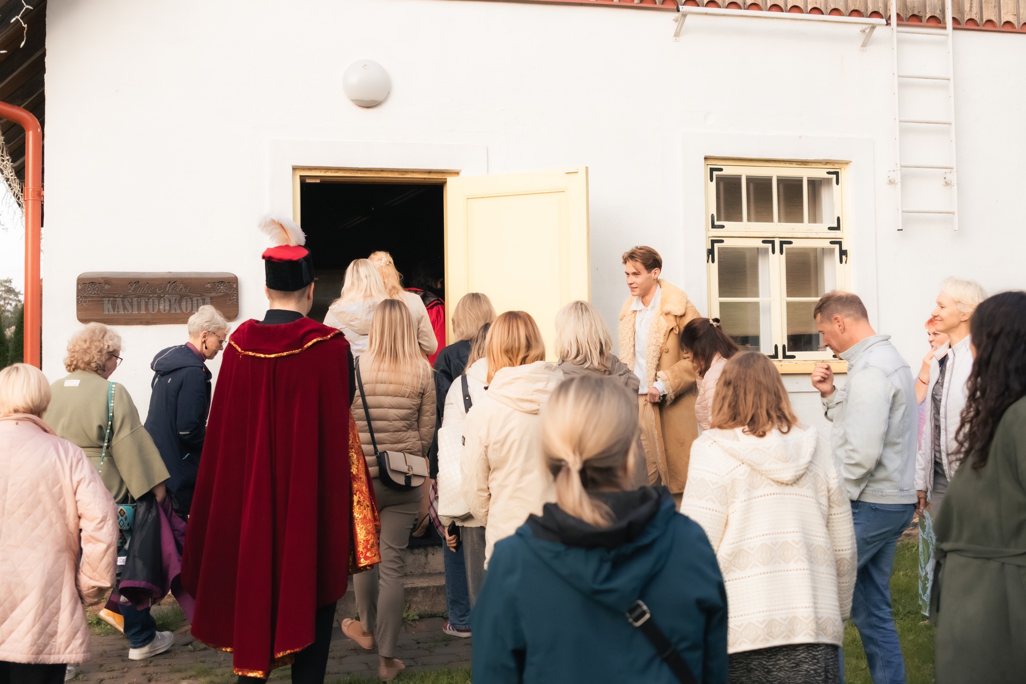 Suure grupiga eksursioon Luke Mõisas ja pargis