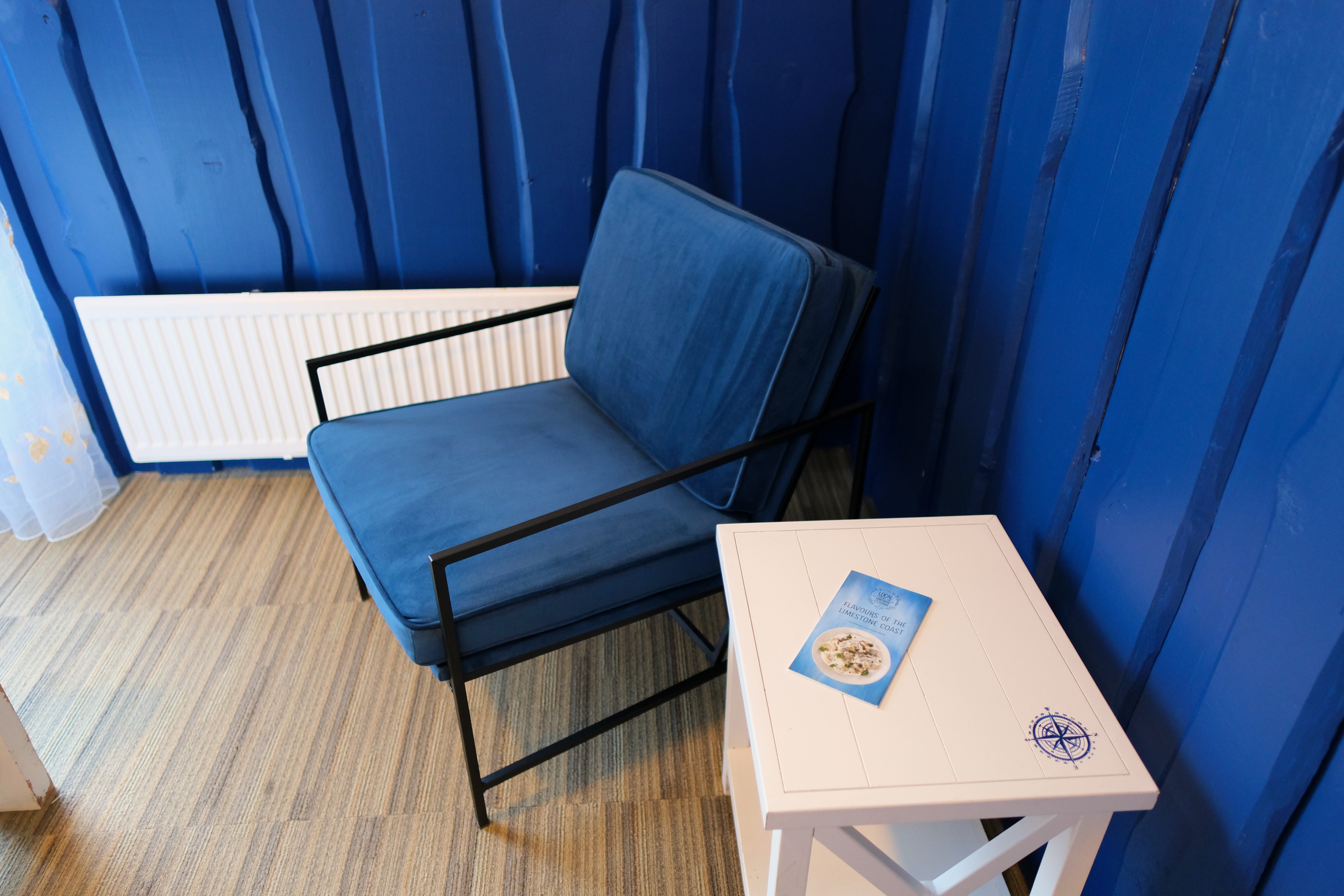 Majutus Lahemaal mere ääres, tuba Madrus Wirkes' hotellis vaatega Lahemaa rannikule