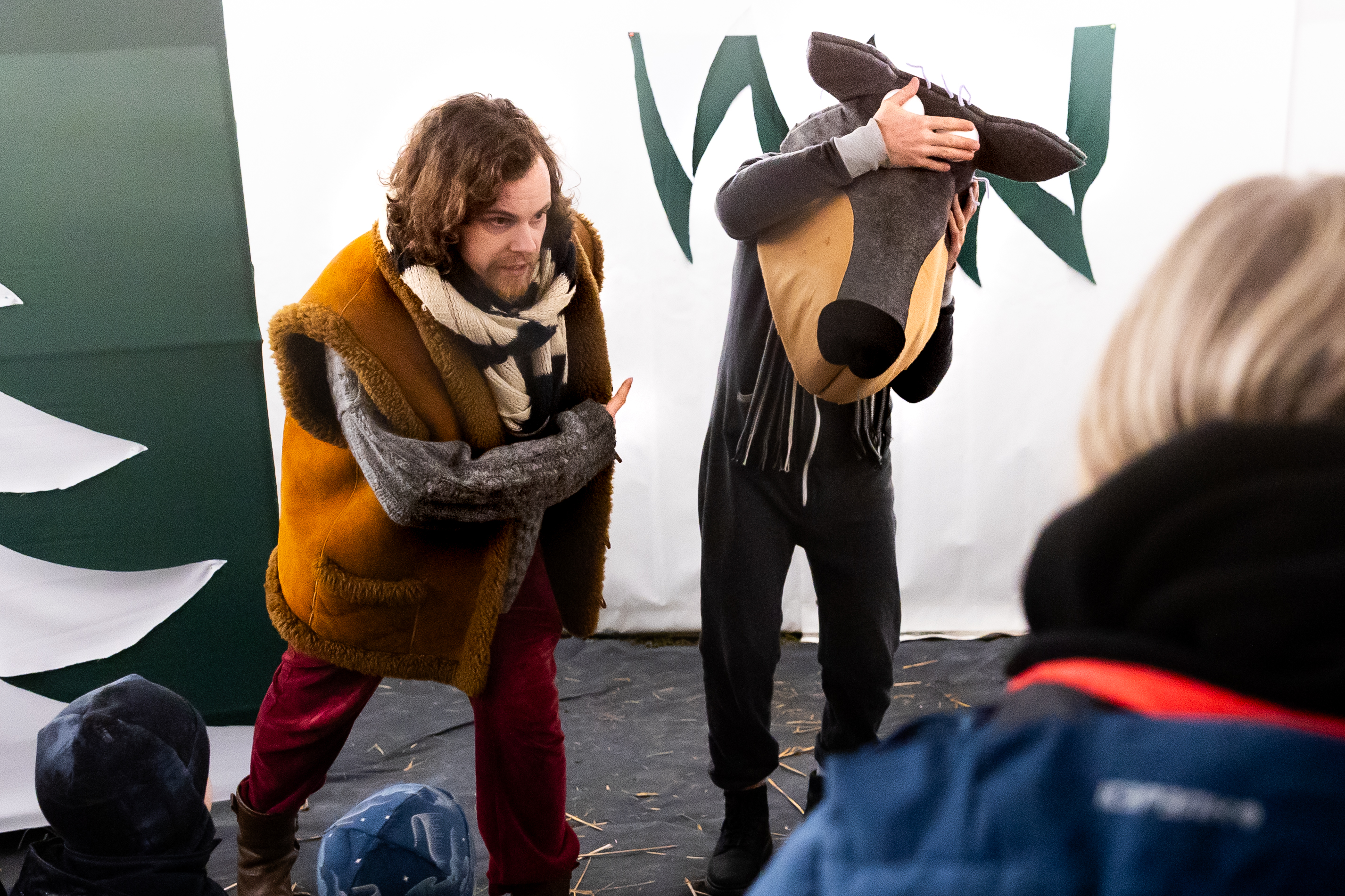 Rapla Väikelinna Teater jõulumaal