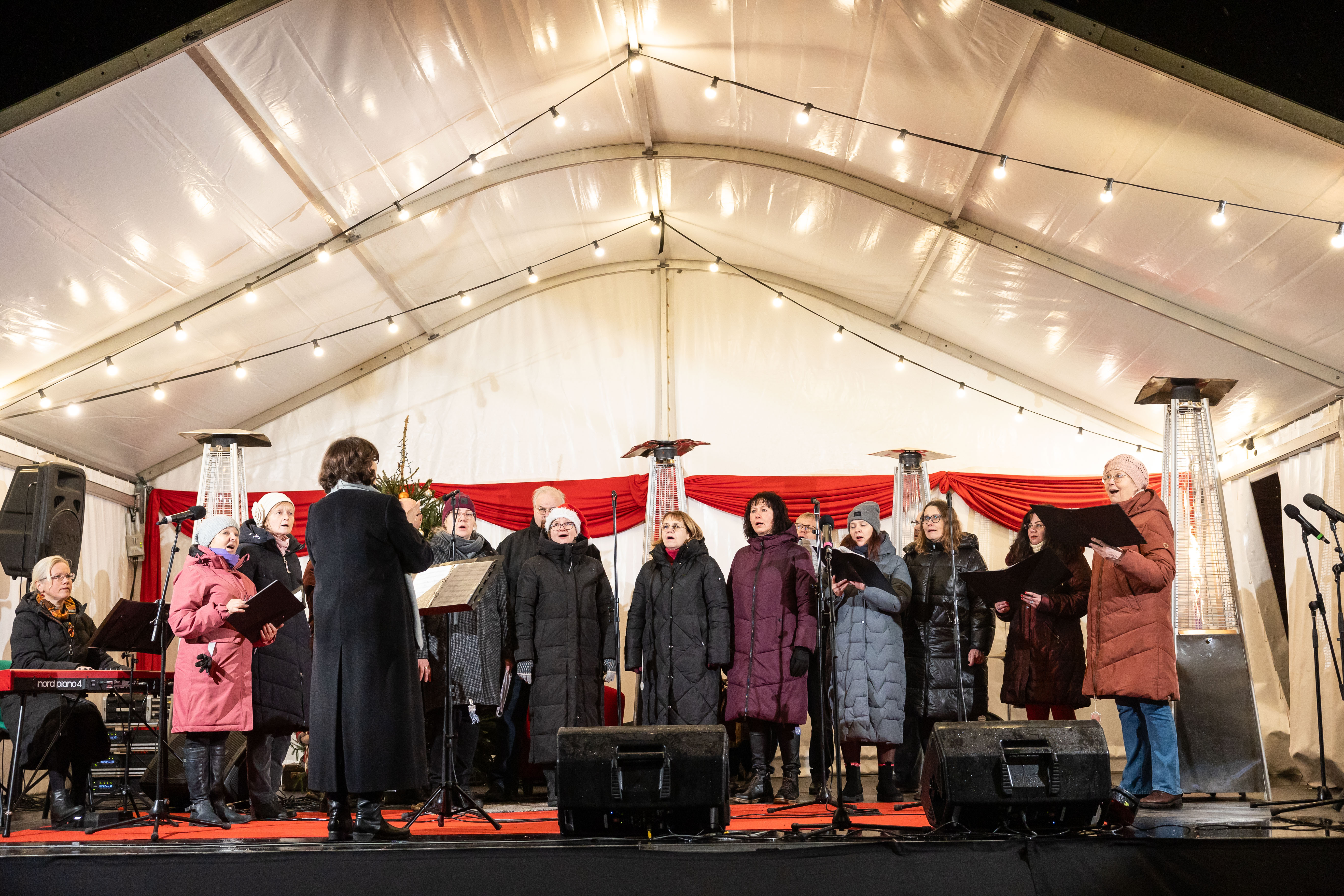 Jõululaulud Kabala Segakooriga