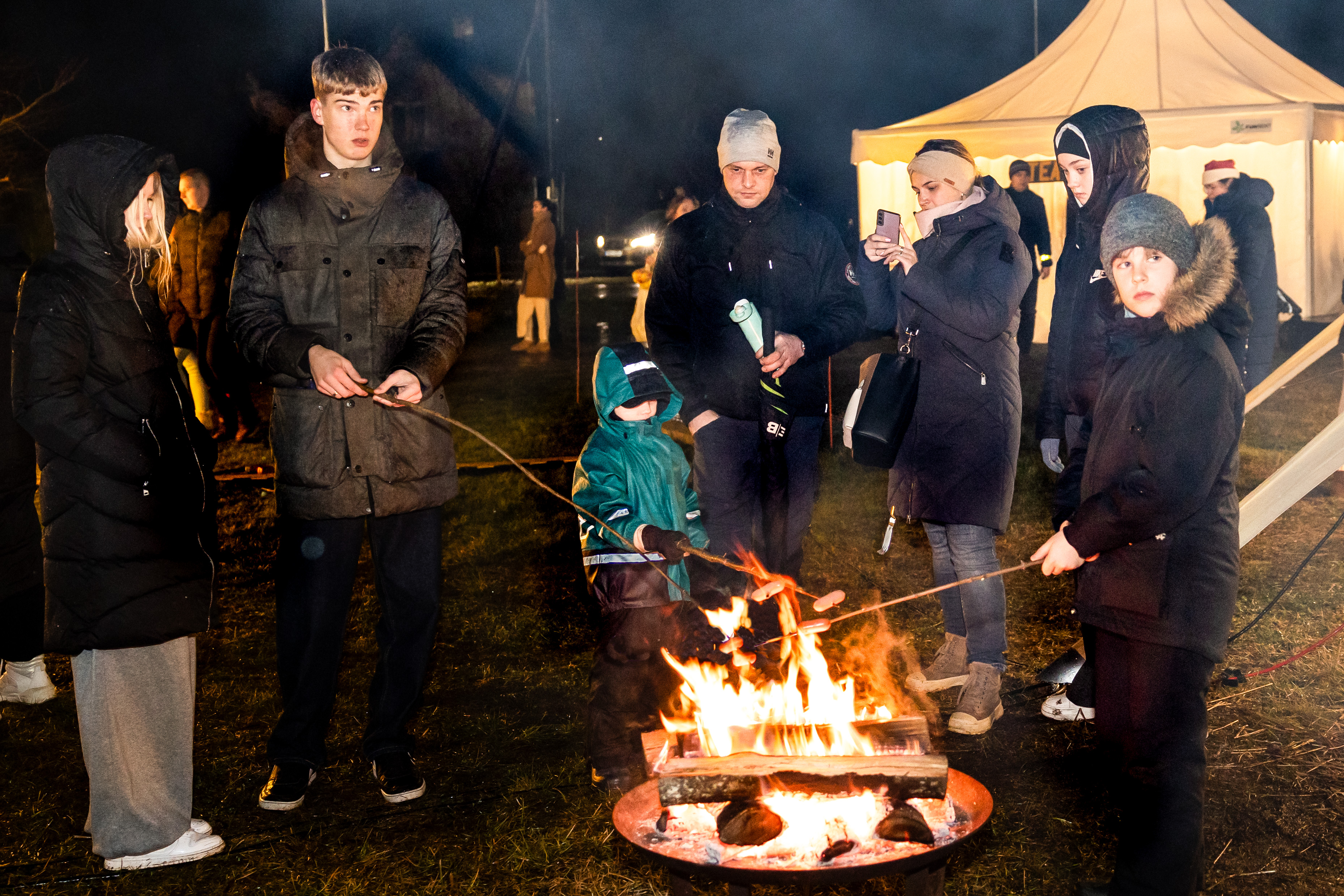 Kõige parem on lõkkel küpsetatud vorst