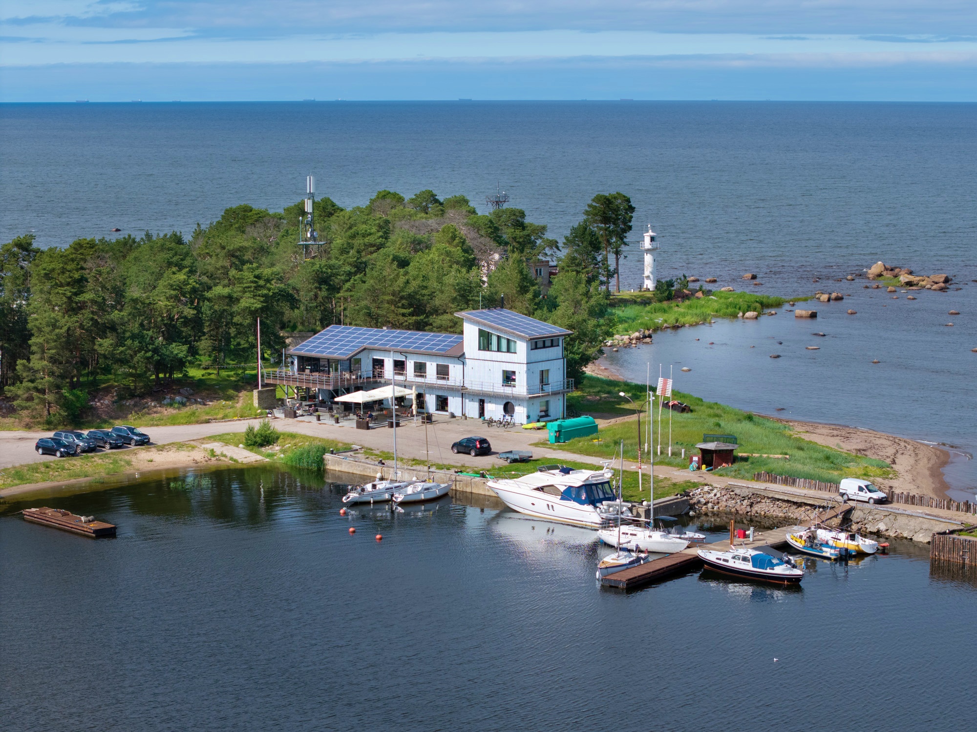 Merevaade Vergi Sadamale, ideaalne sihtkoht purjetajatele ja merereisijatele Lahemaa rahvuspargis