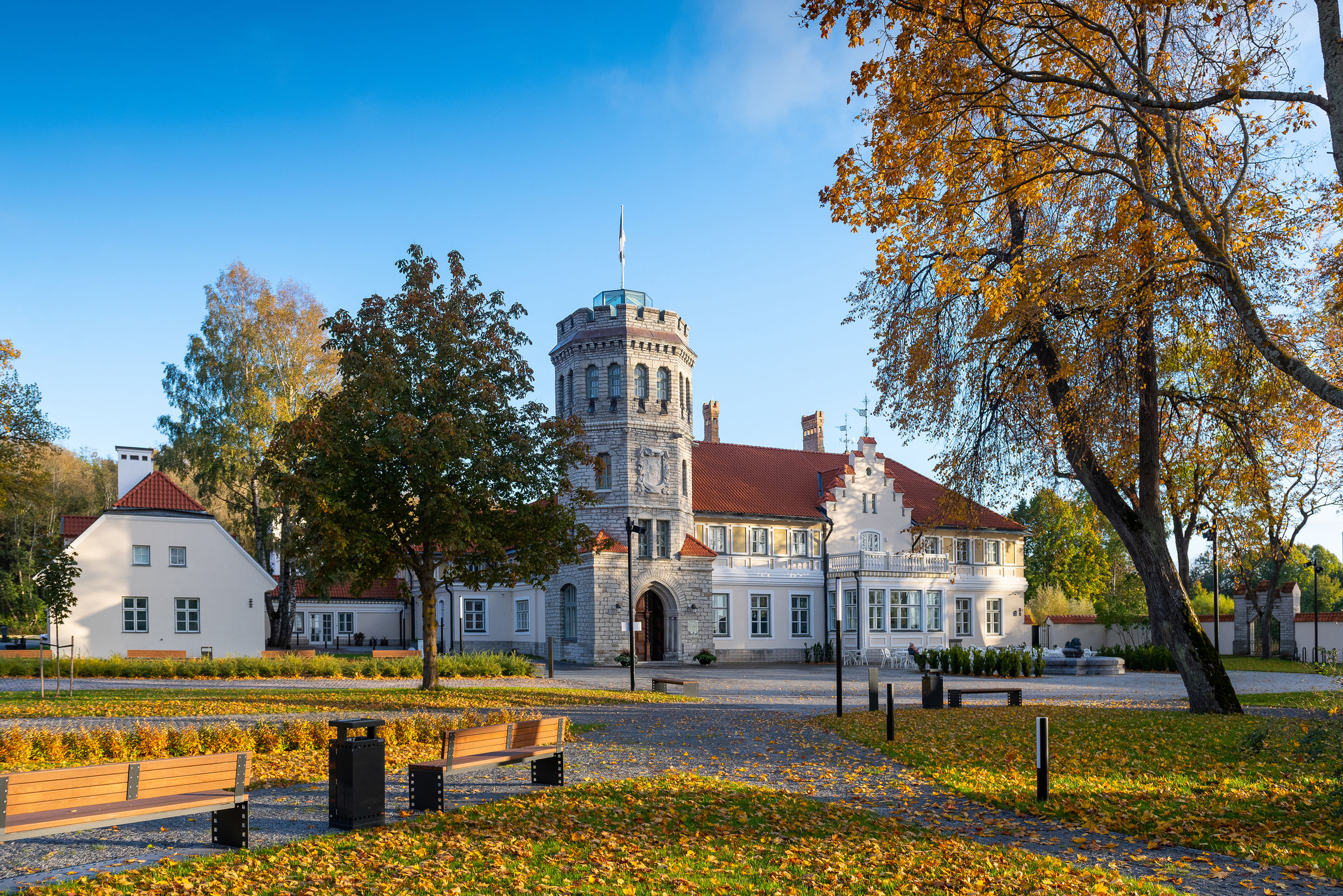 Maarjamäe loss ja park