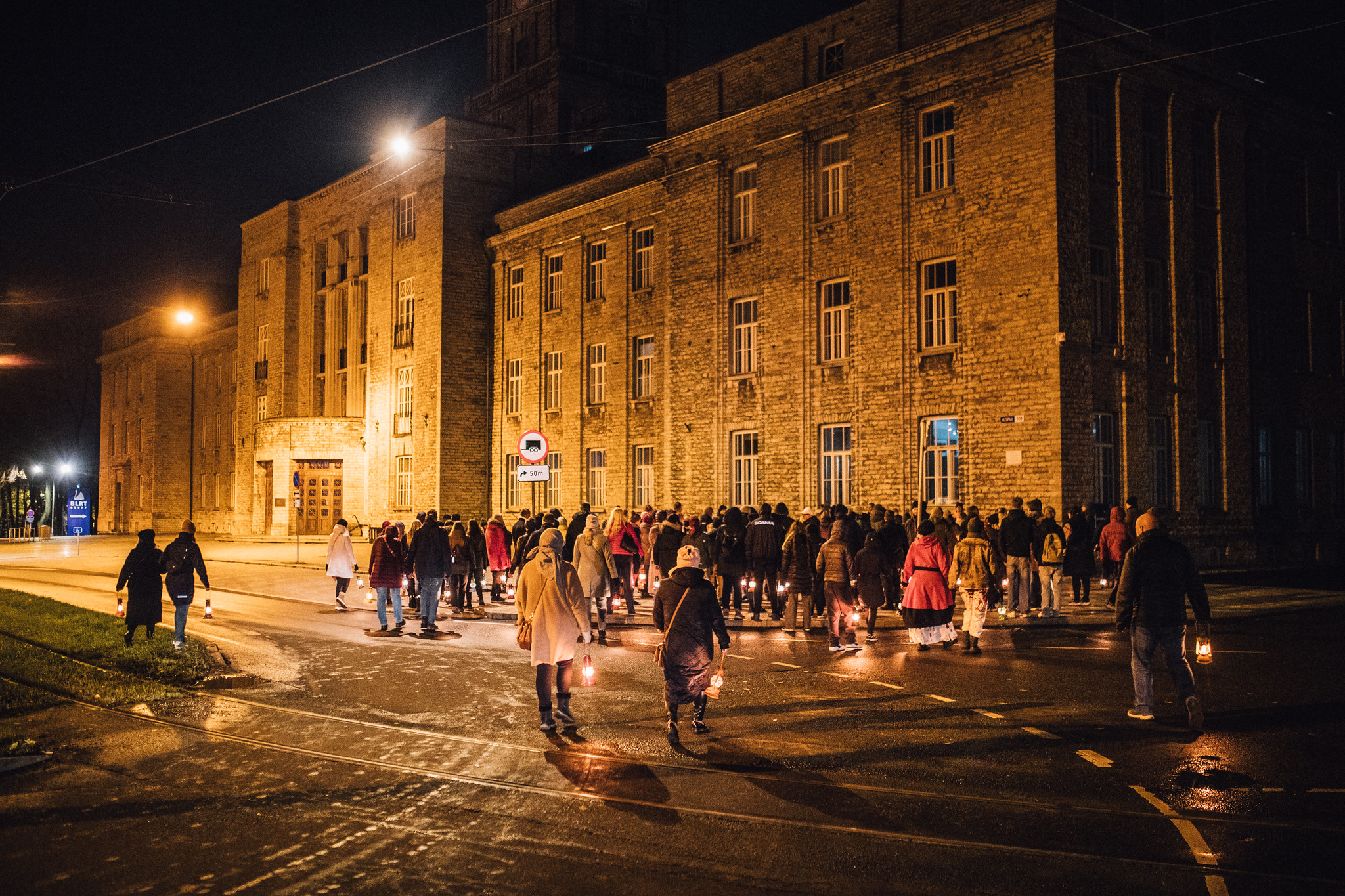 Matkafy lantern hikes