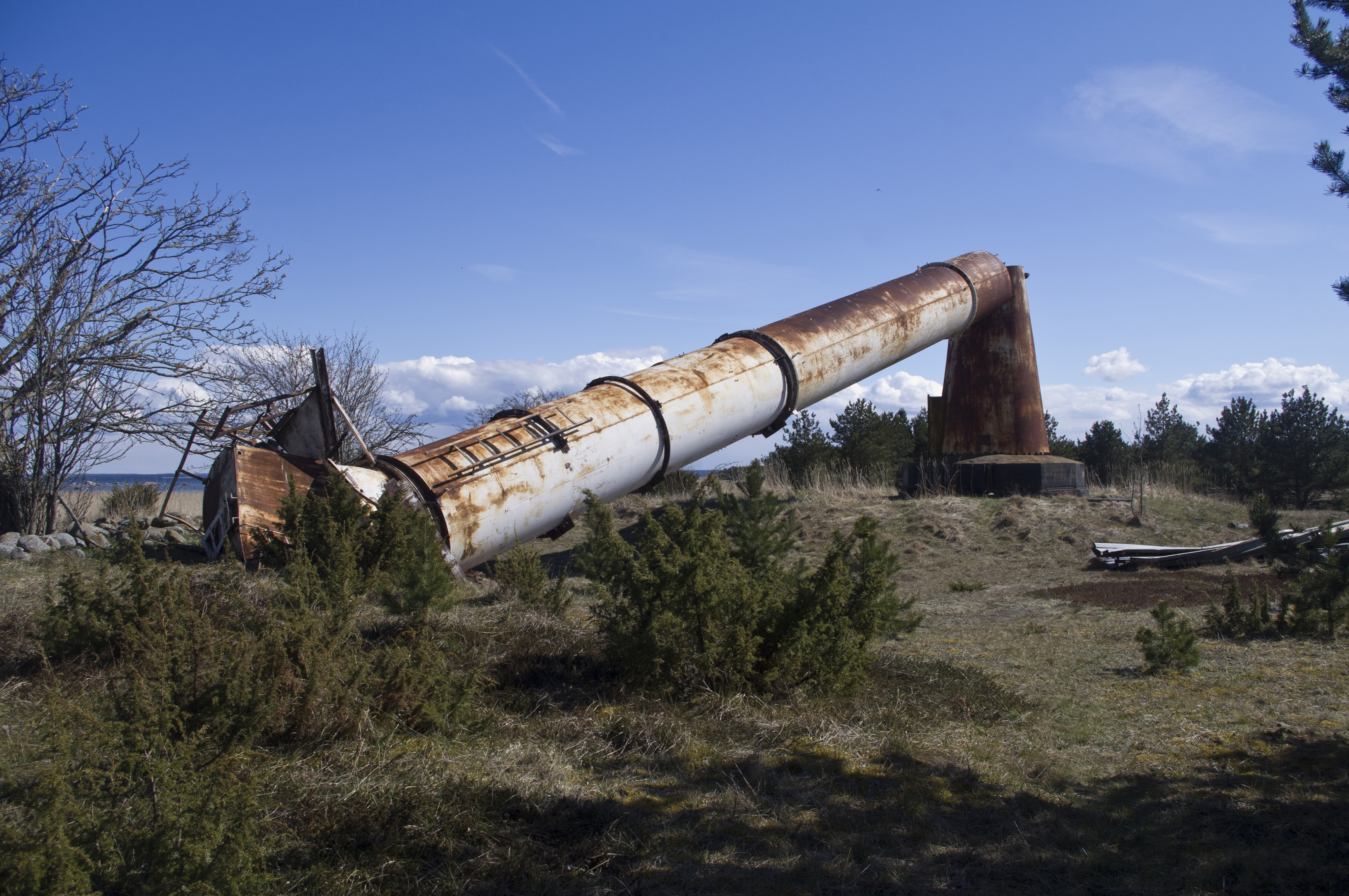 Lighthouse broken in the storm on the island of Rammu