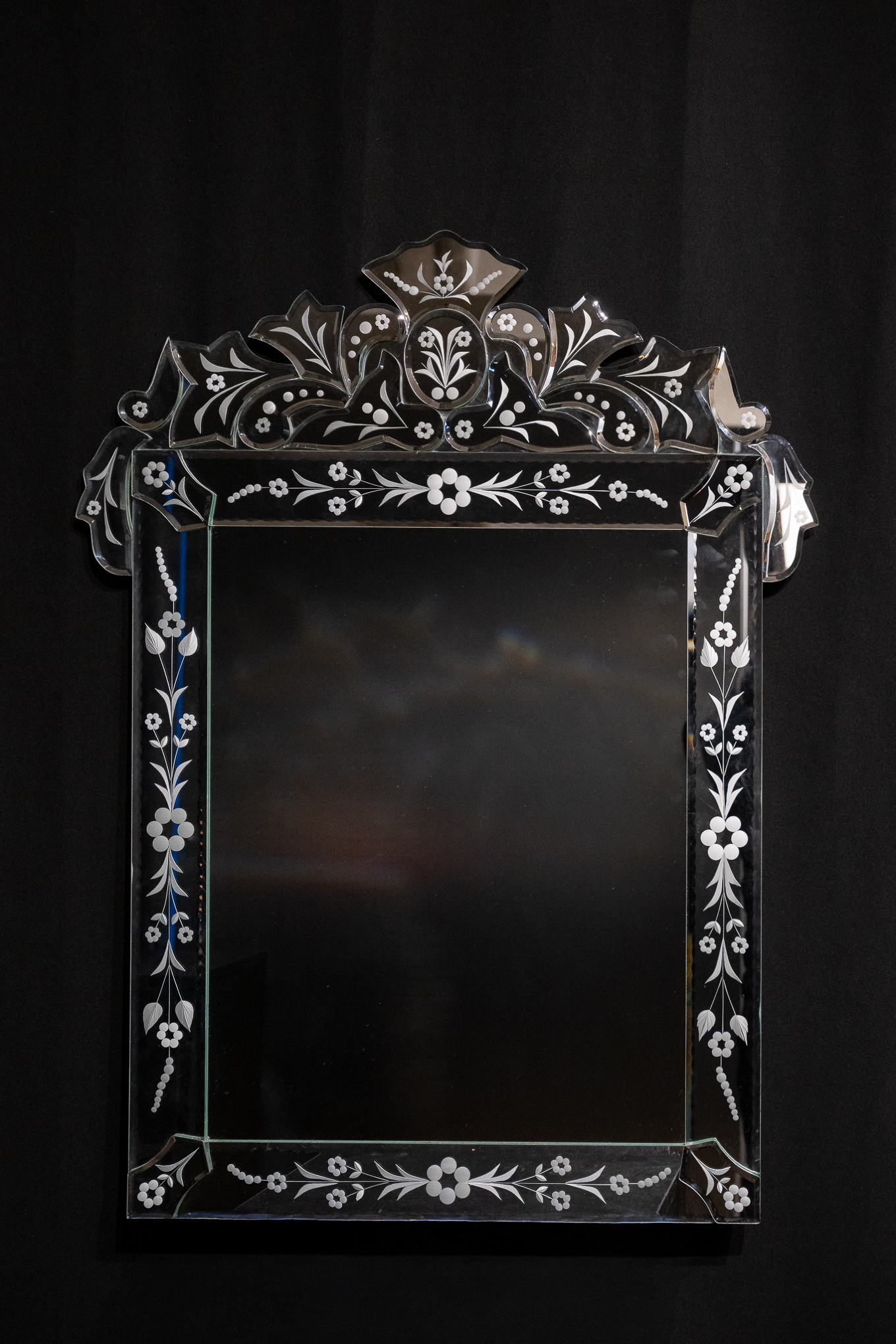 ajalooline peegel Suurgildihoones Tallinnas