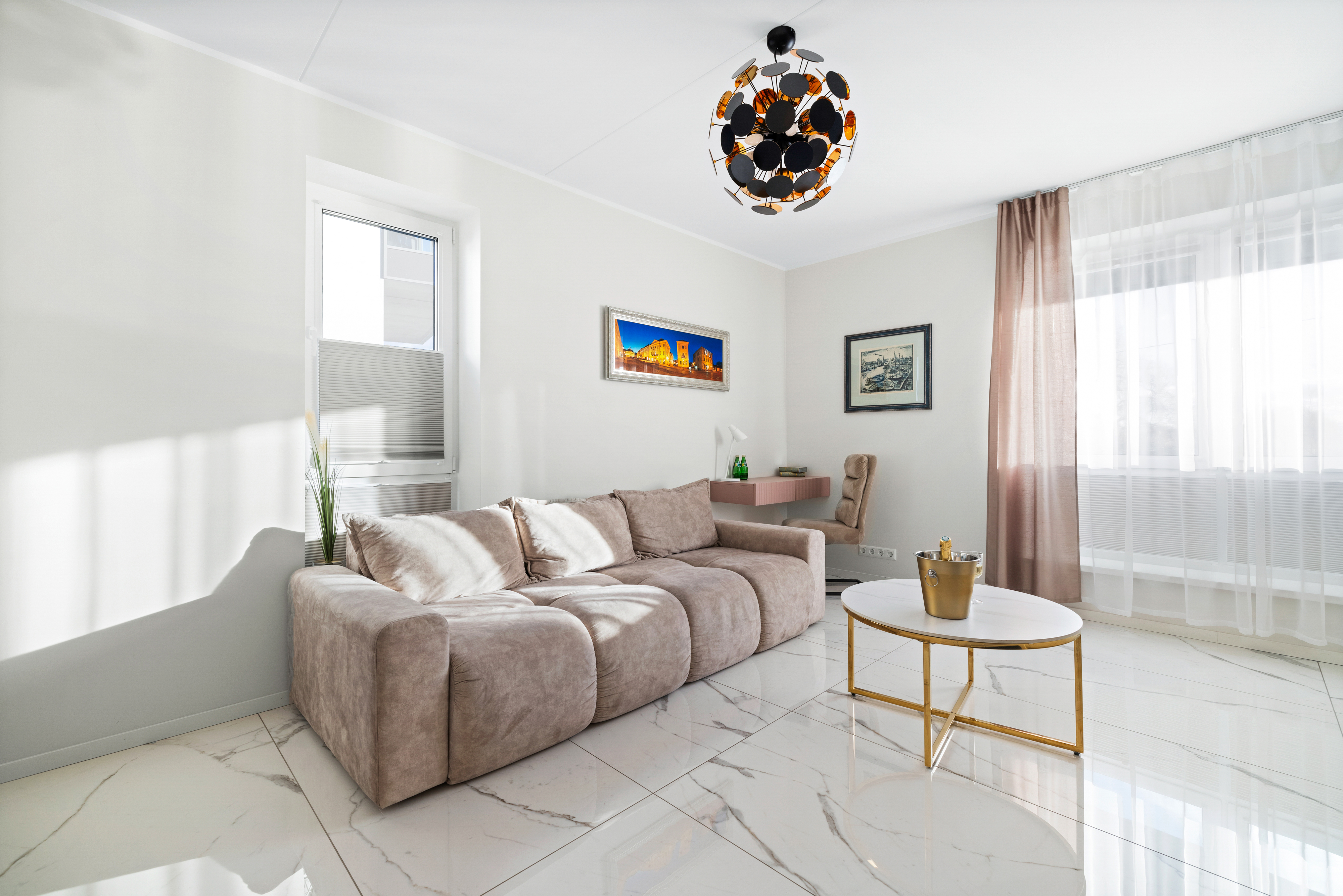 F-Apartments – Wohnzimmer