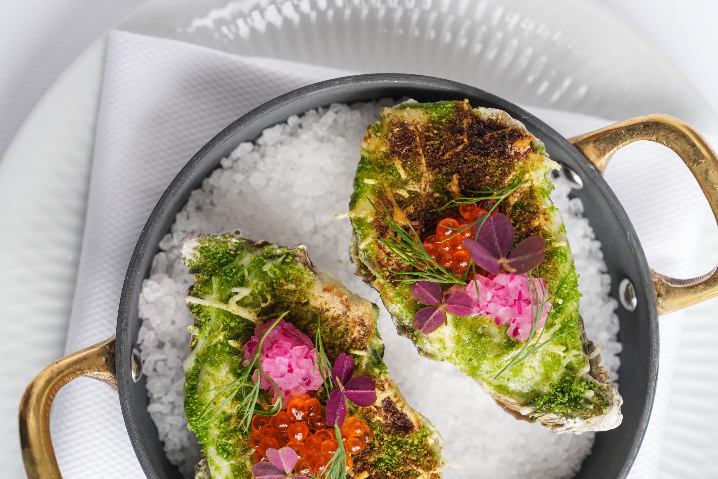 Küpsetatud austrid Rive restoranis