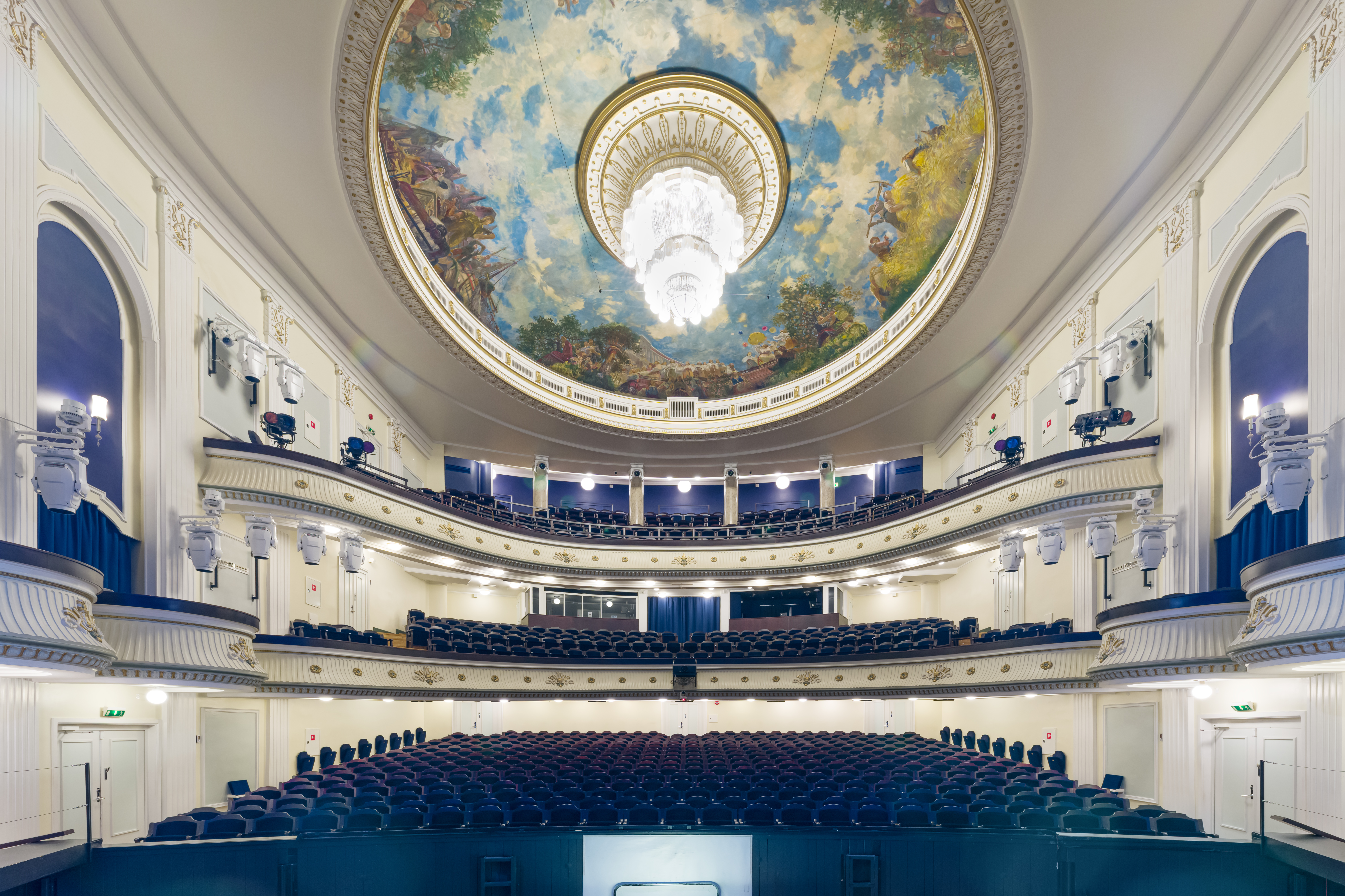 Rahvusooper Estonia teatrisaal