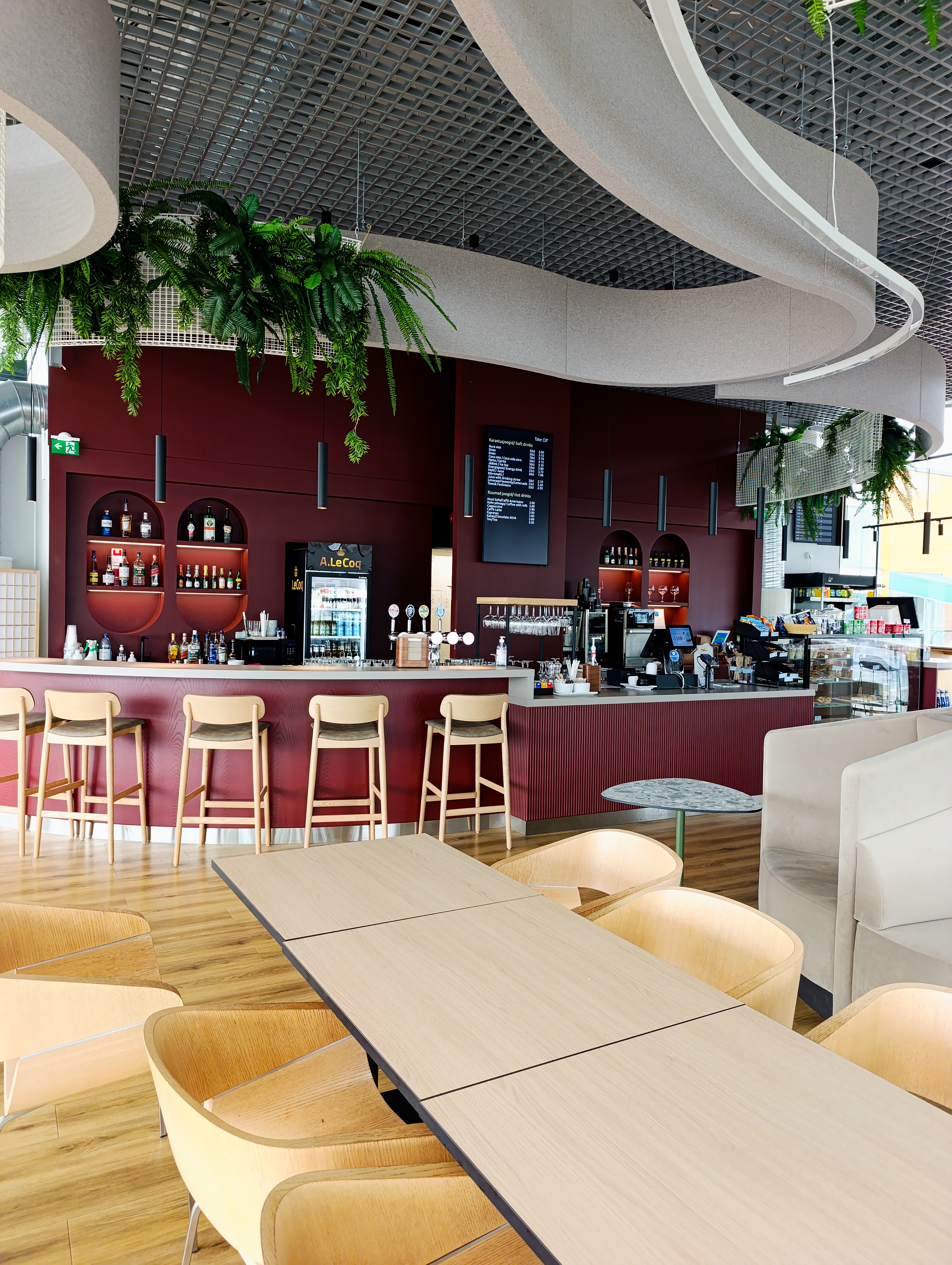 Take Off kohvik lennujaamas puhkenurk