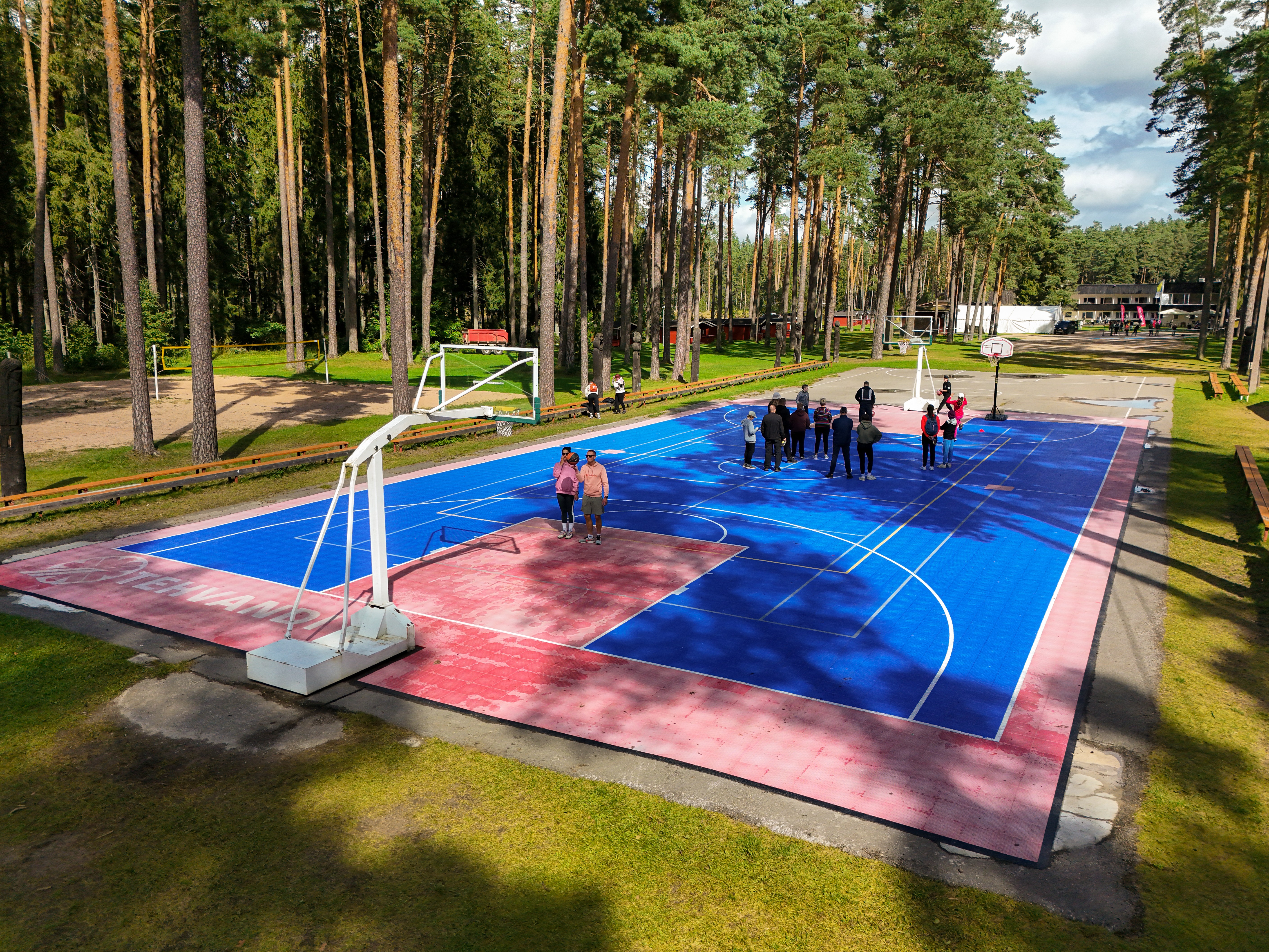 Tartumaa Tervisespordikeskuse korvpalliväljak