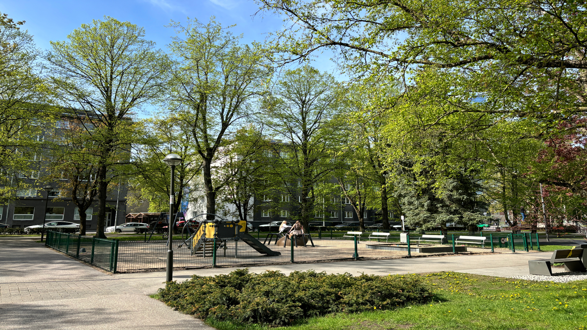 Politseipark ja mänguväljak