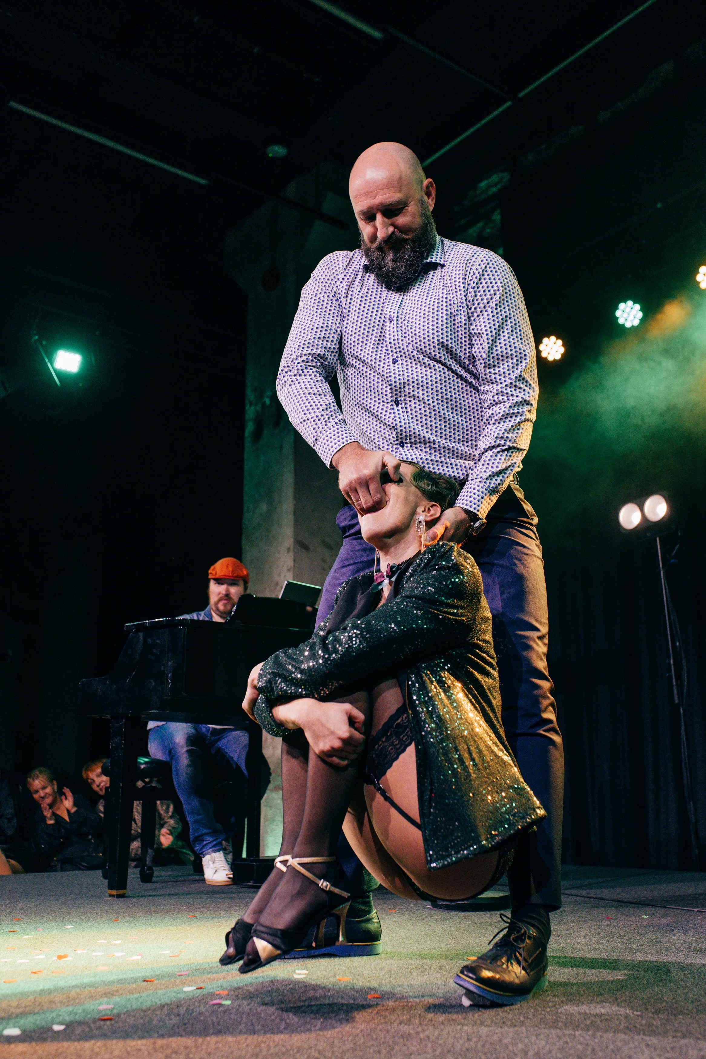 Hilisõhtune Kabaree Lingu Kaisaga