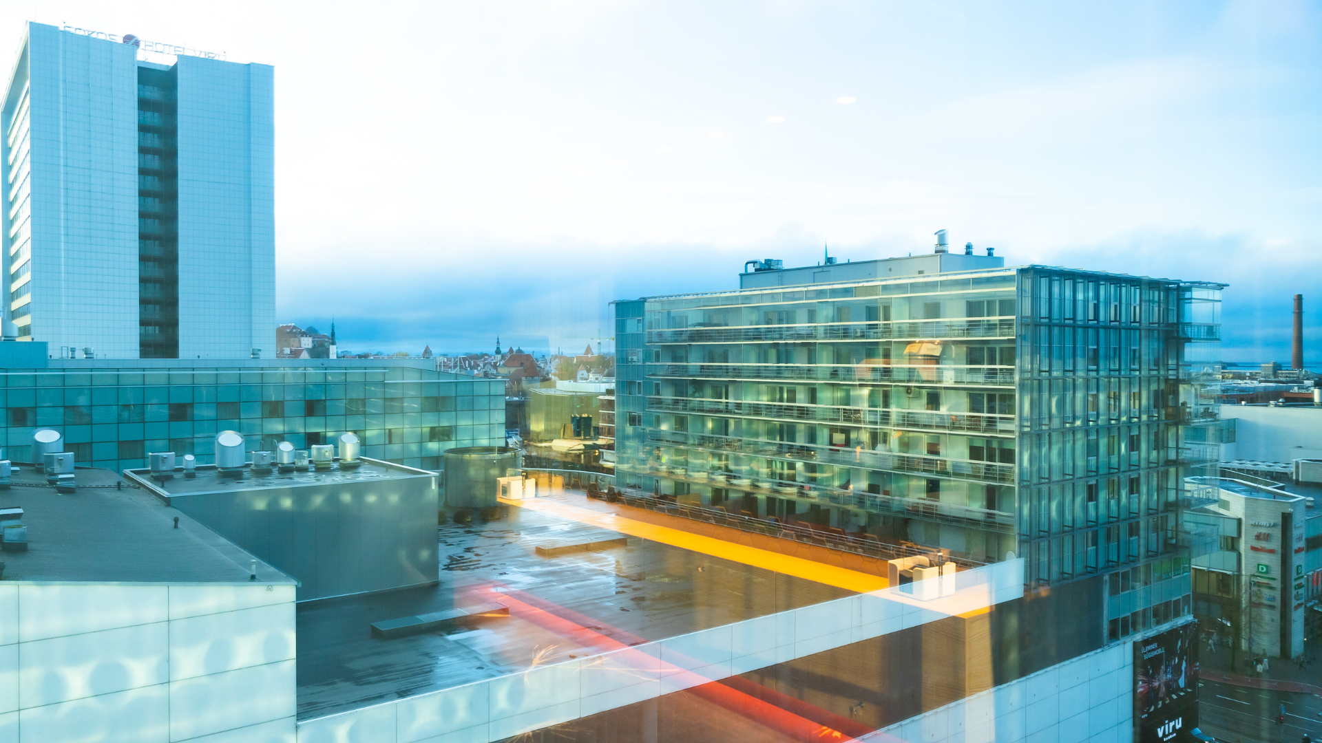 Tallink City hotelli sündmusala vaade kesk- ja vanalinnale.