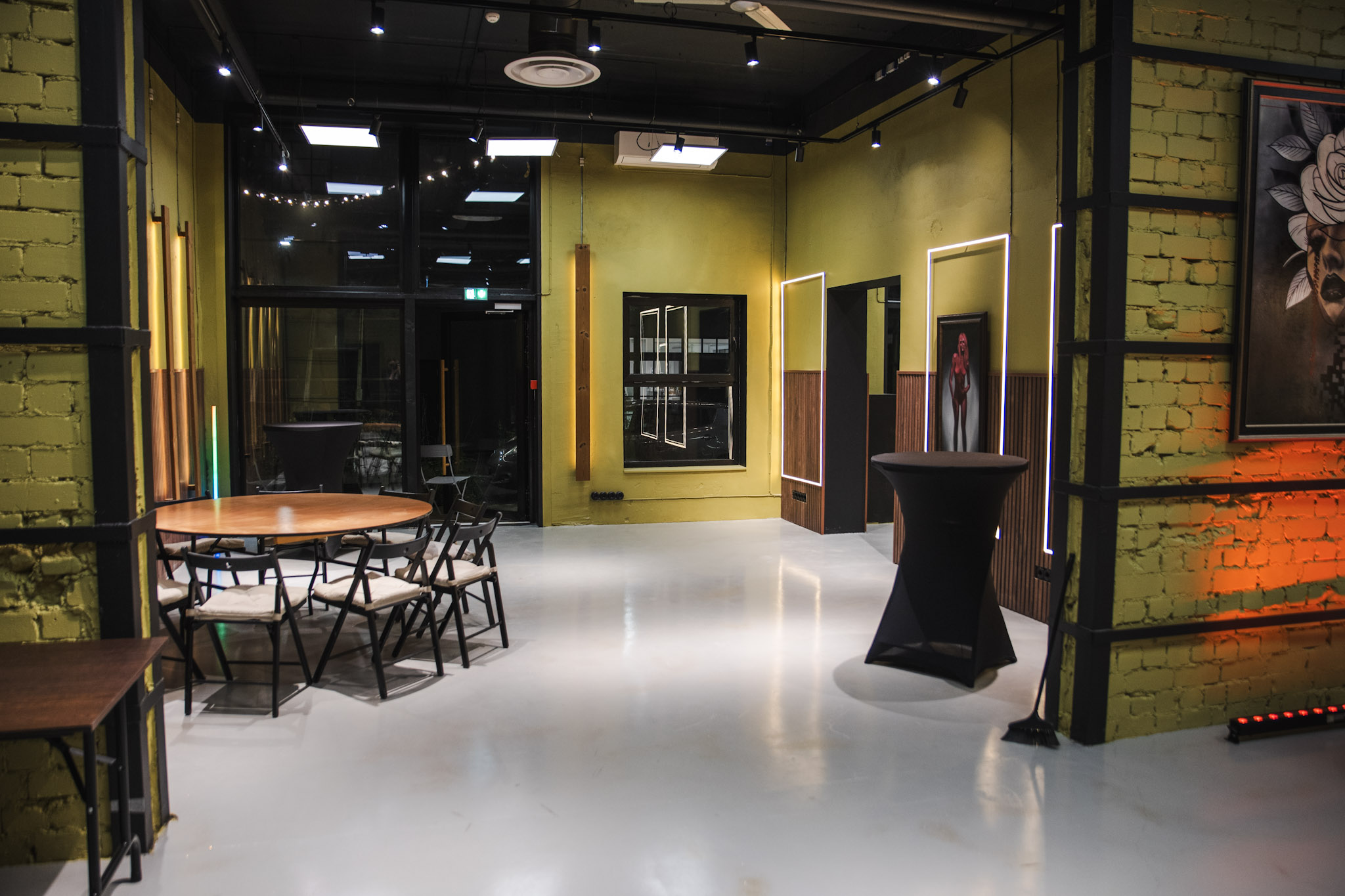 Semināru un pasākumu telpas "Elutuba Lava Taga" telpas Aparātu cehā