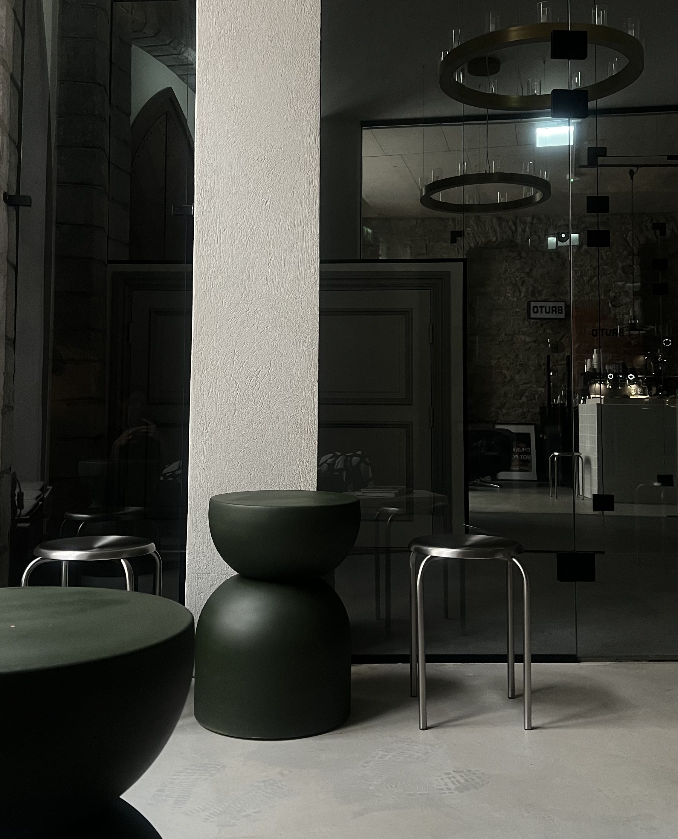 Bruto pagarikoja minimalistlik interjöör