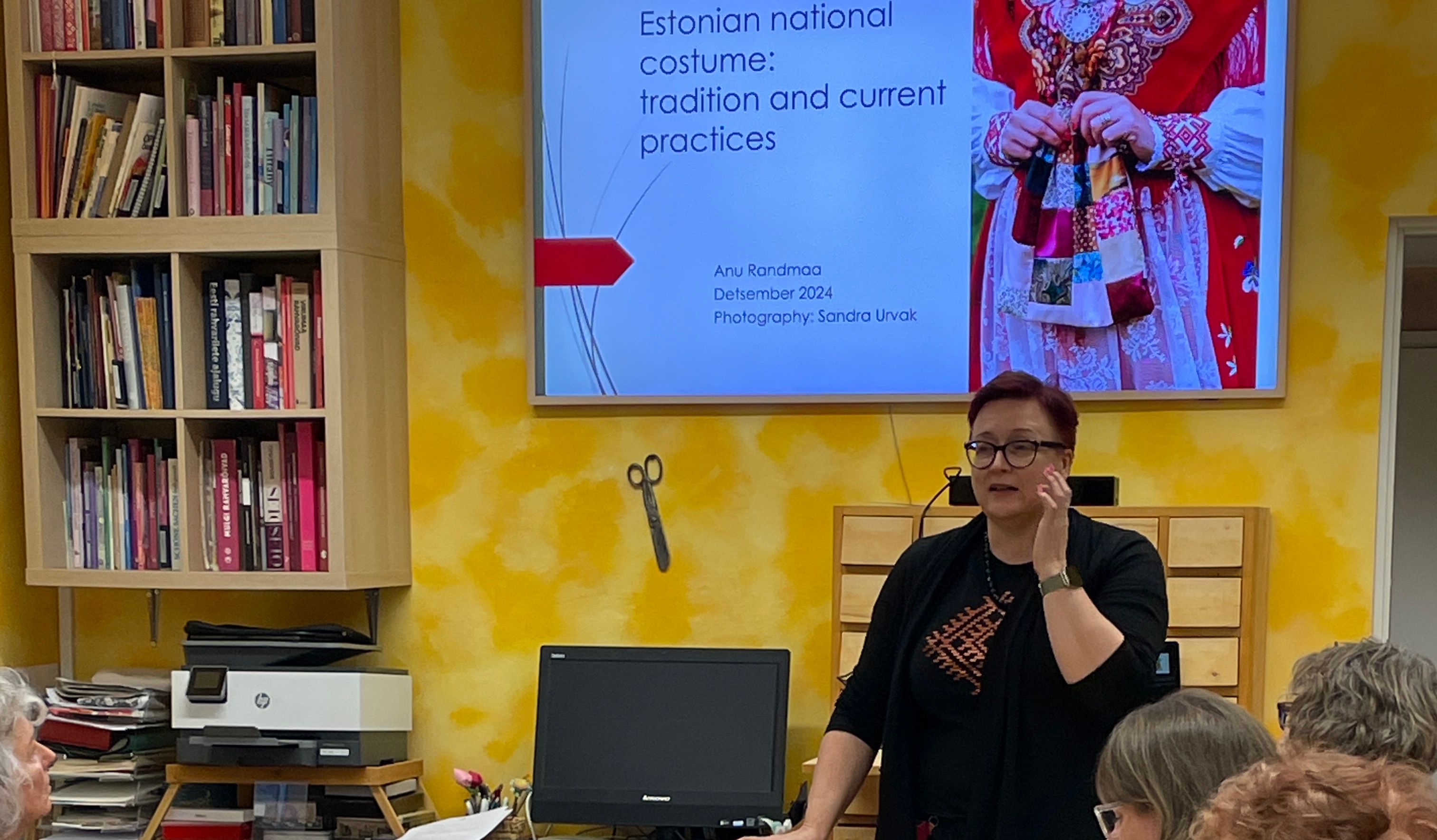 Anu Randmā atklājumu ceļojums "Tõstamaa tautas tērpi"