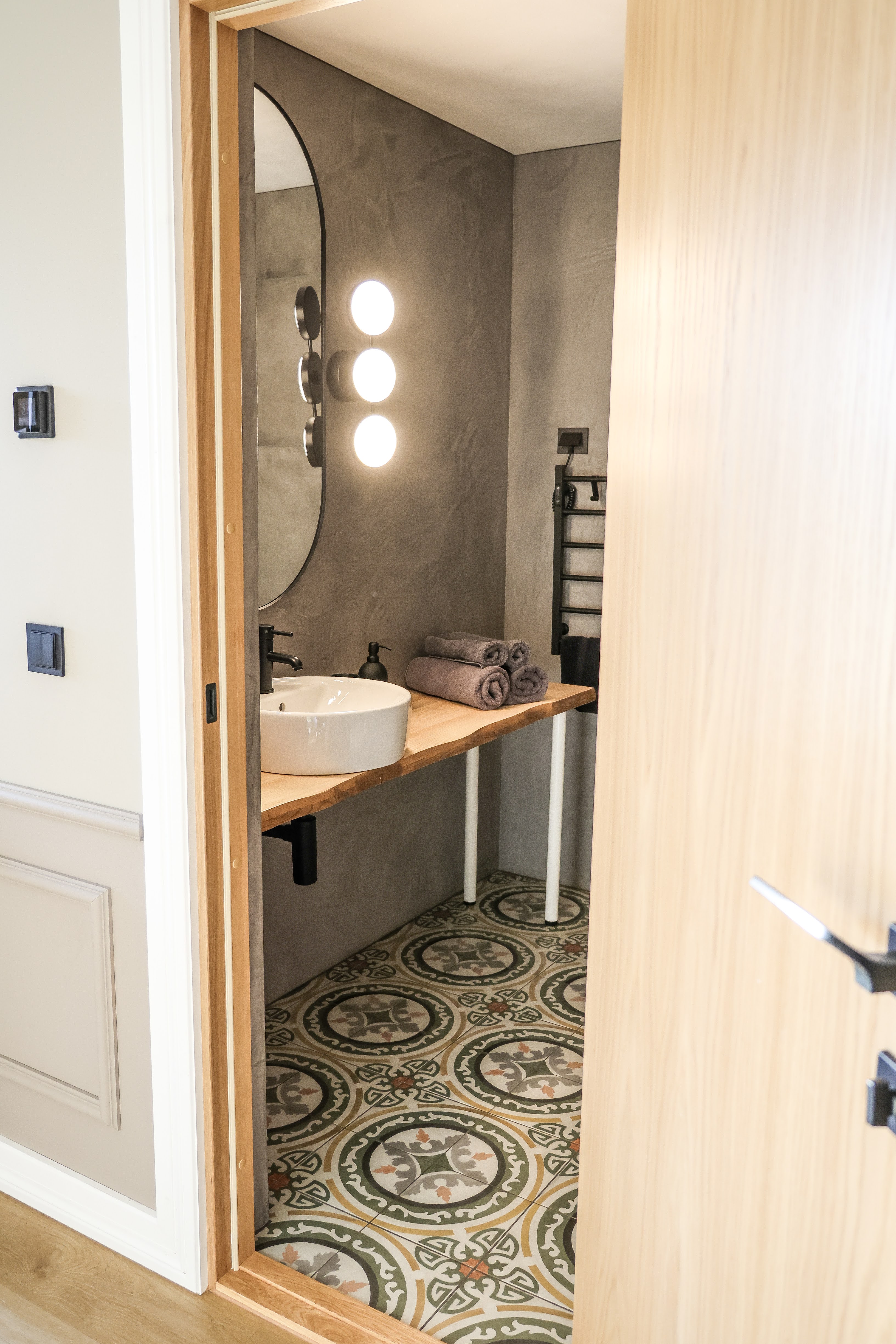 Saarjärve villa 1. korruse magamistoa pesuruum