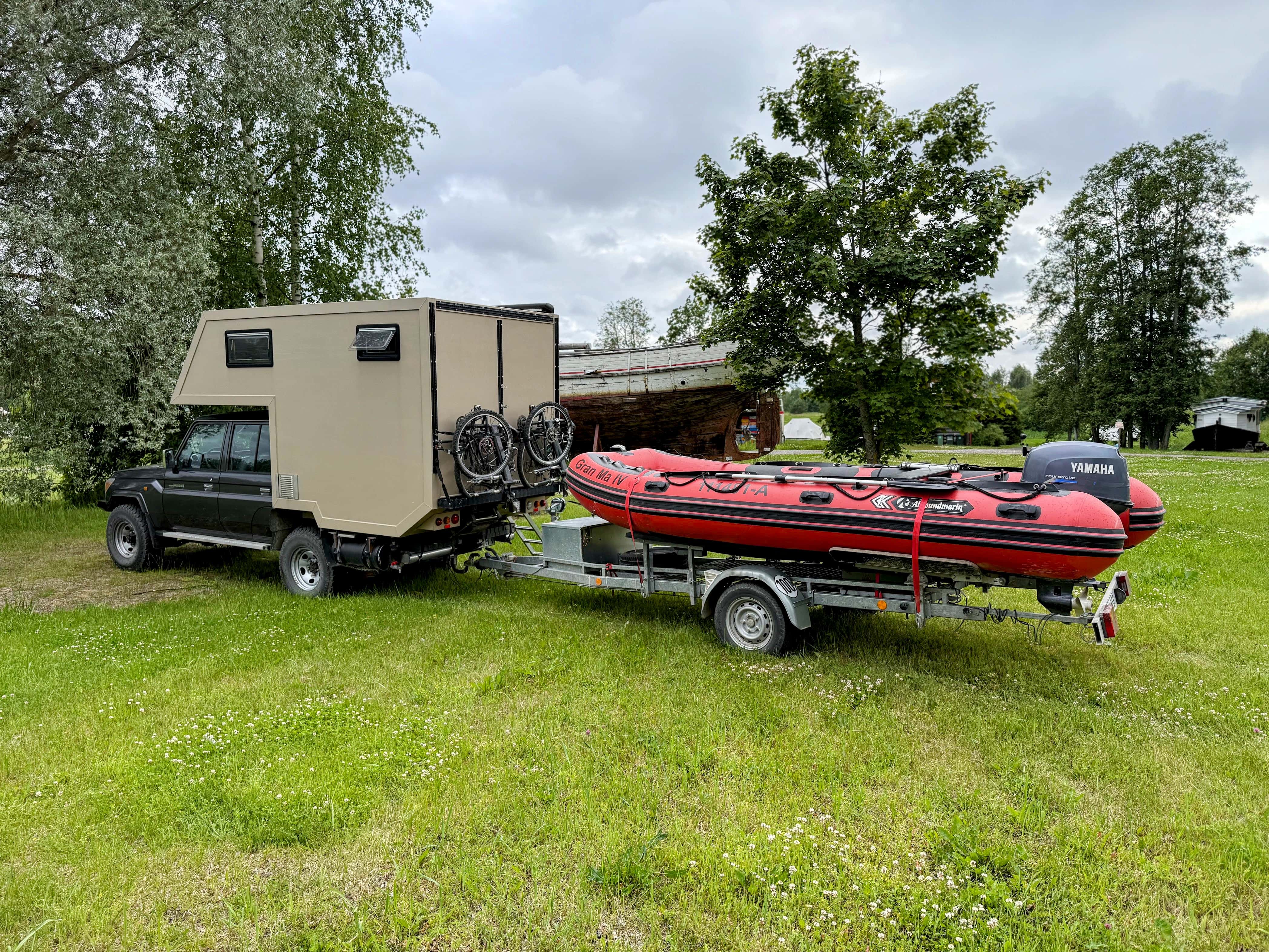 Tule oma paadiga Sauga kalurikülla