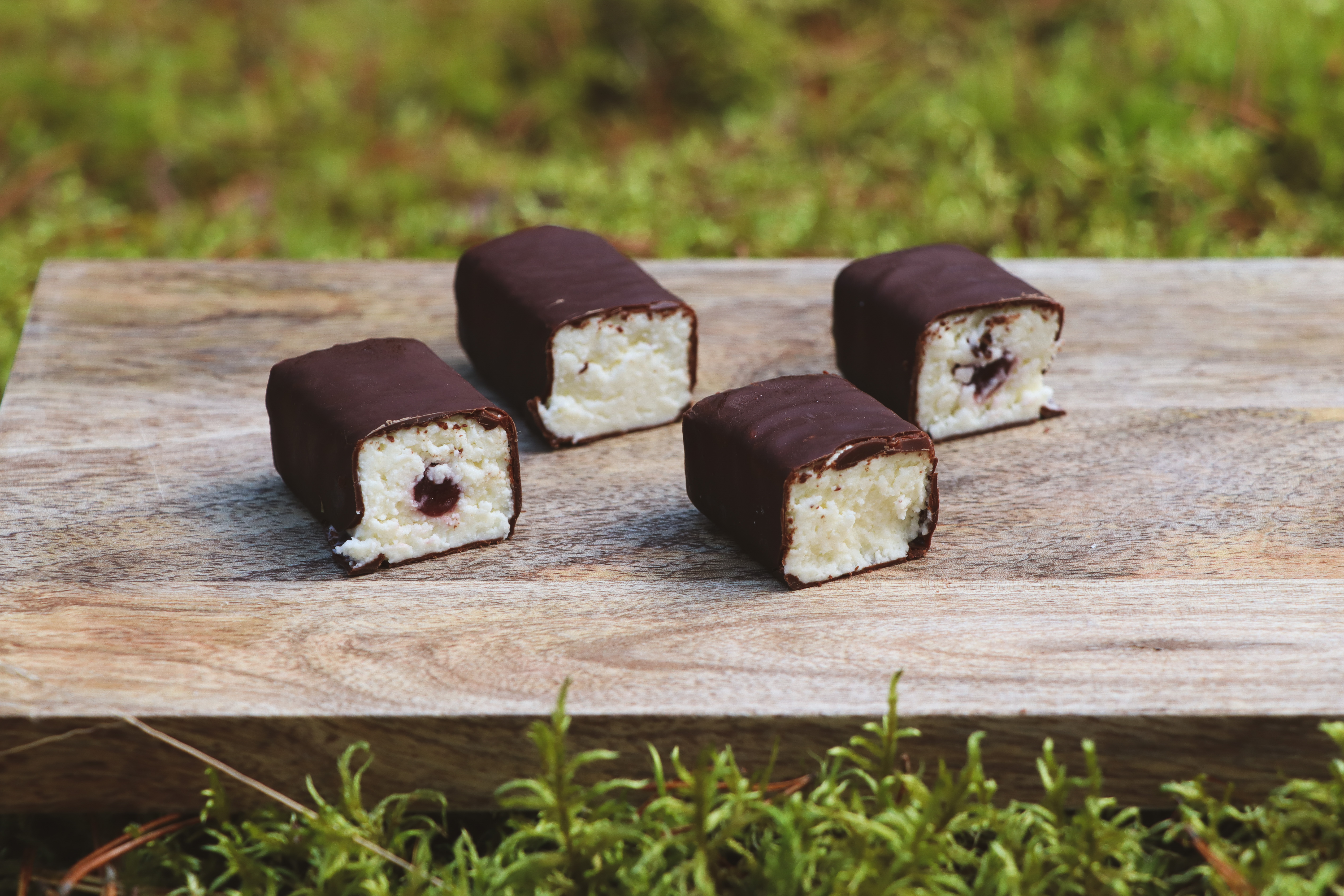 Kohuke – suosittu suklaalla päällystetty rahkaleivos.