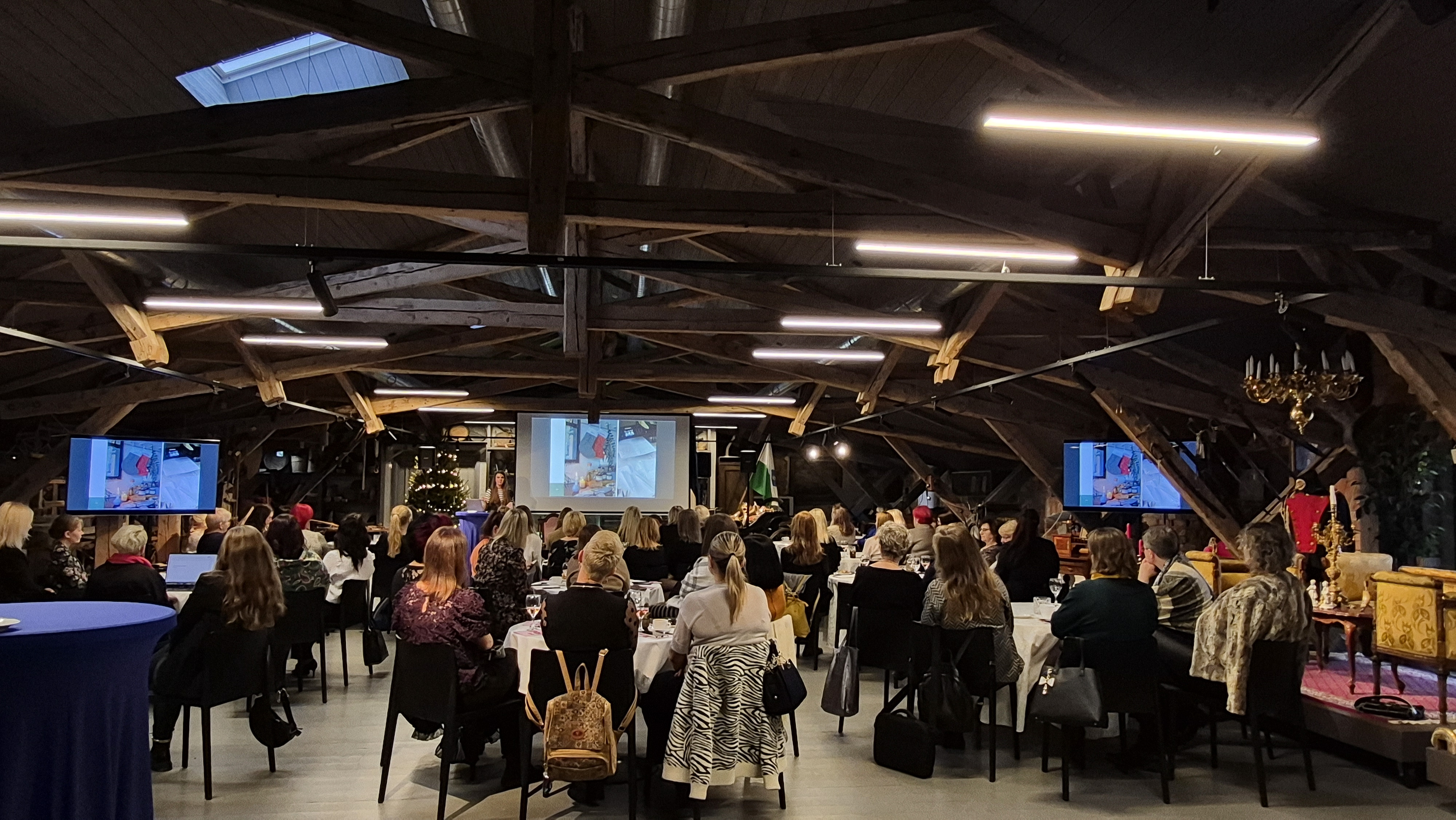 Kesk-Eesti naistekonverents 2025 Wittensteini Tegevusmuuseumis