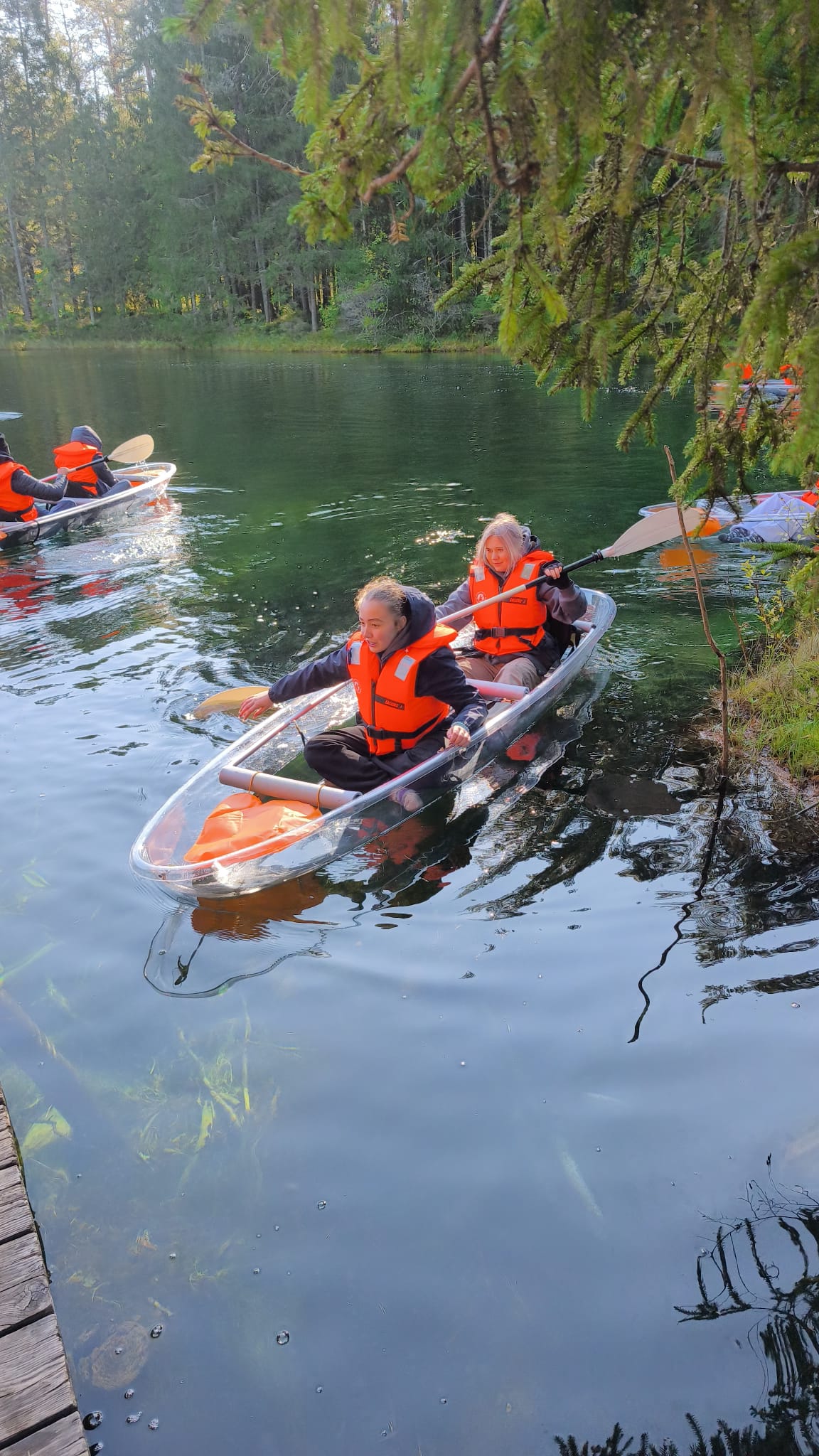 Klasskajakis tagakaalu harjutamas