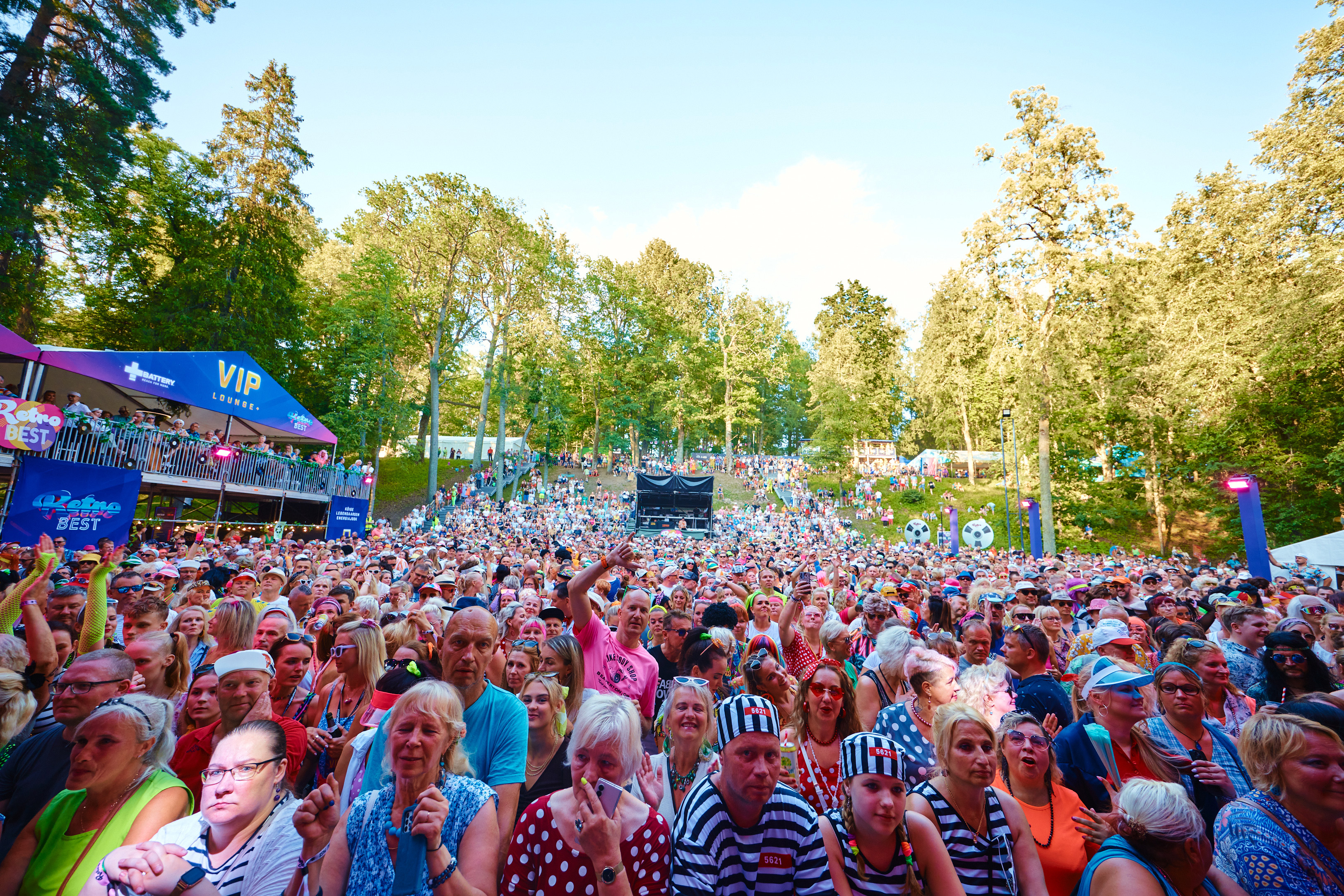 Ajastufestival Retrobest Pühajärve lauluväljakul