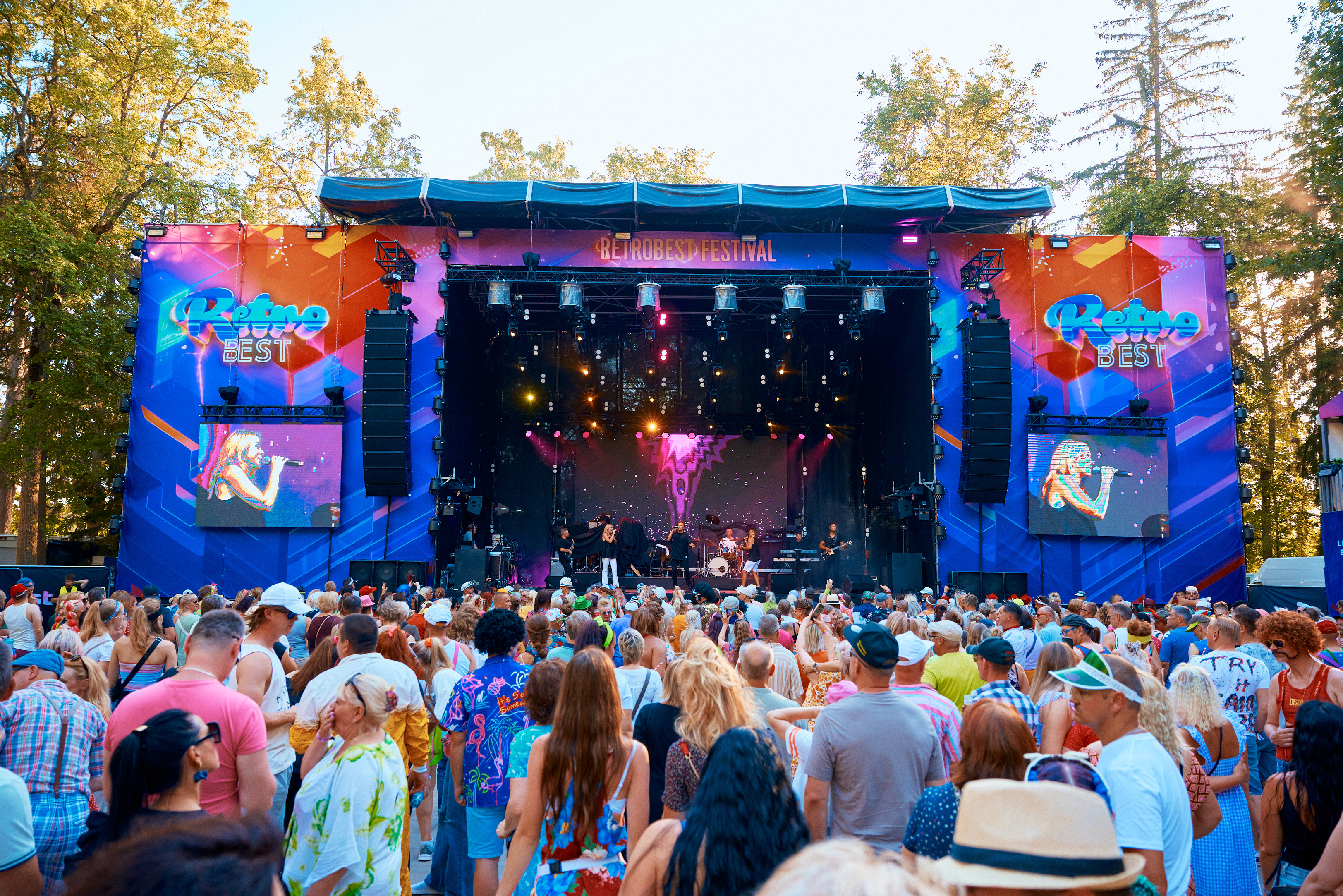 Ajastufestival Retrobest Pühajärvel