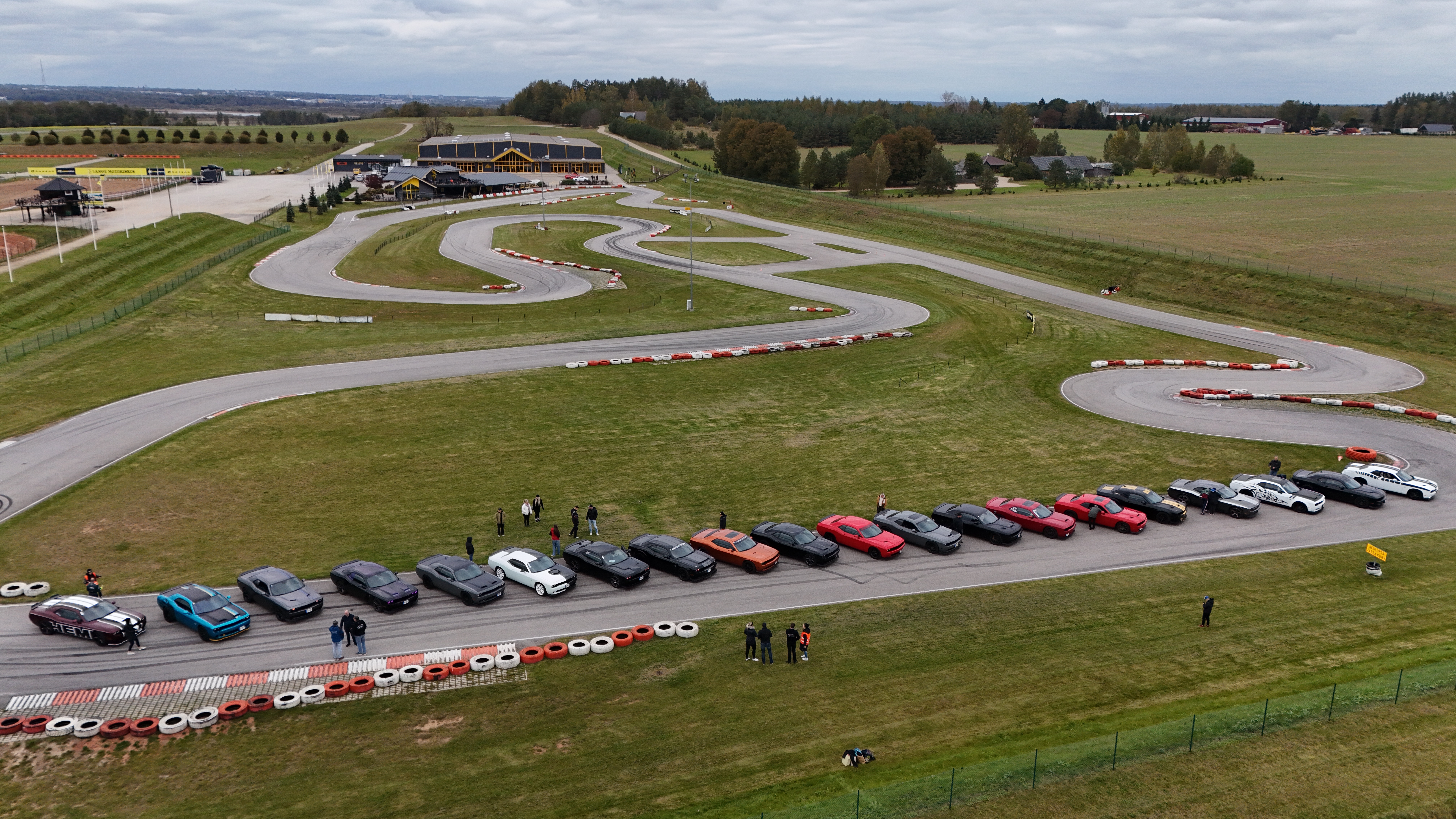 Dodge Challenger Club Estonia üritus Lange Motokeskuses