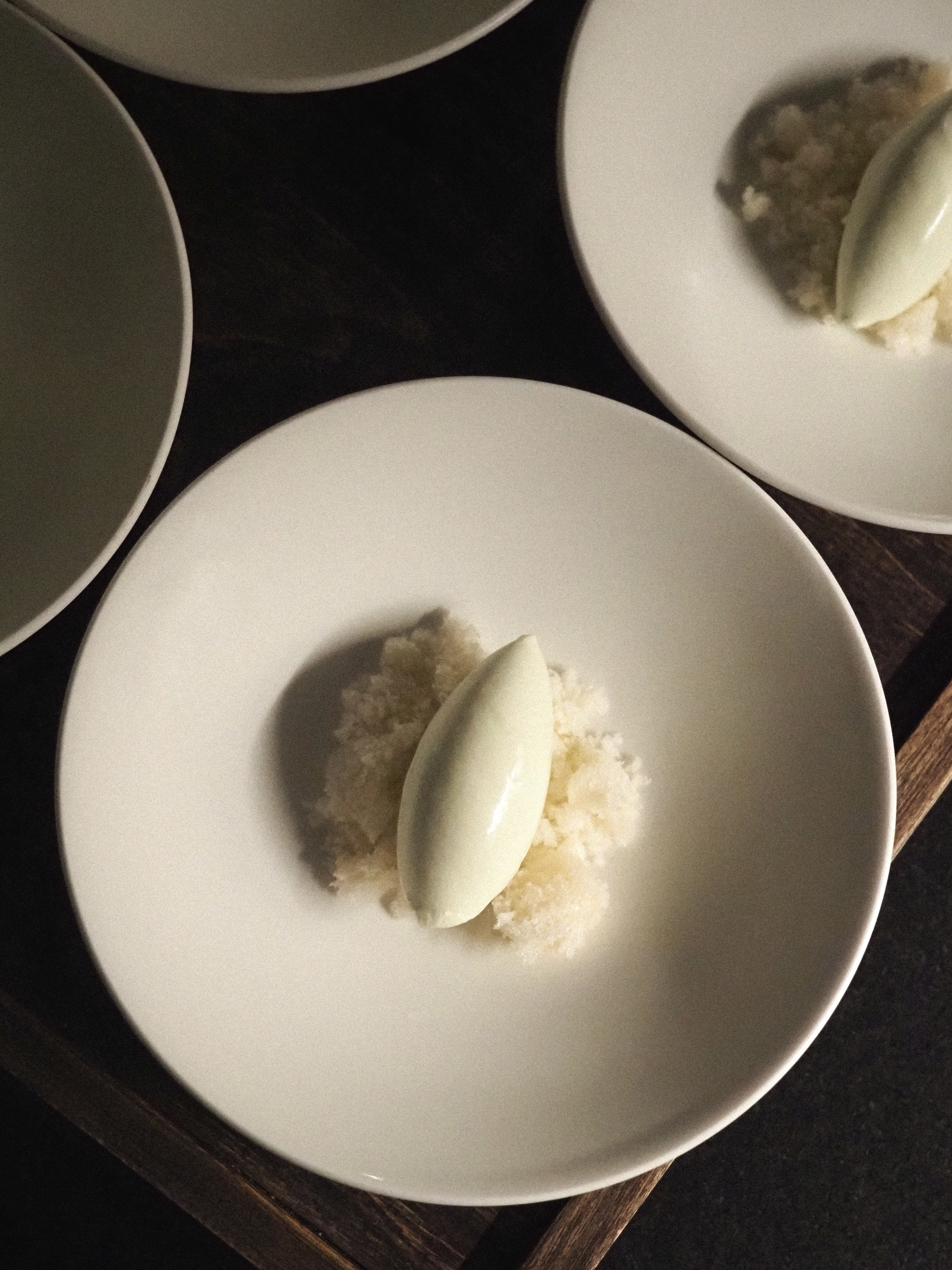 Hiis Restorani elamusõhtusöögi menüü - naistenõges/õun