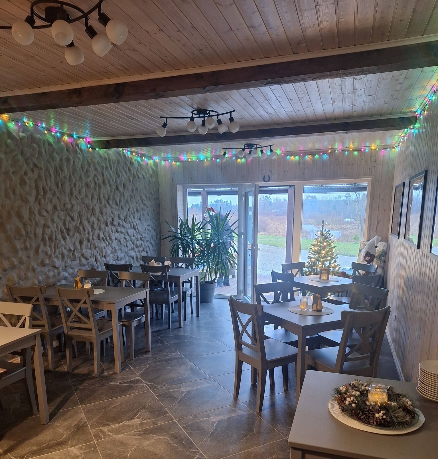 Lüganuse Veinikoda jõulukaunistustes