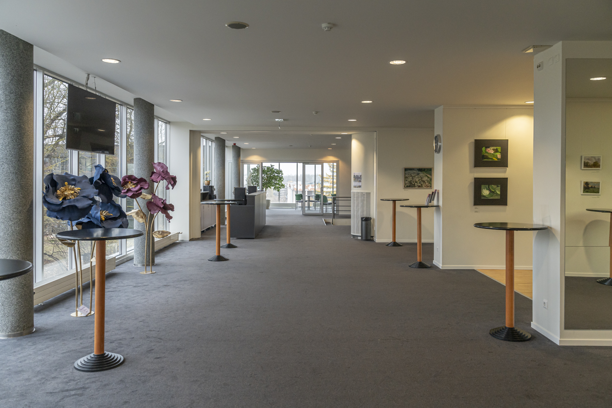 Vanemuines koncertzāles otrā stāva foajē un izstāžu galerija