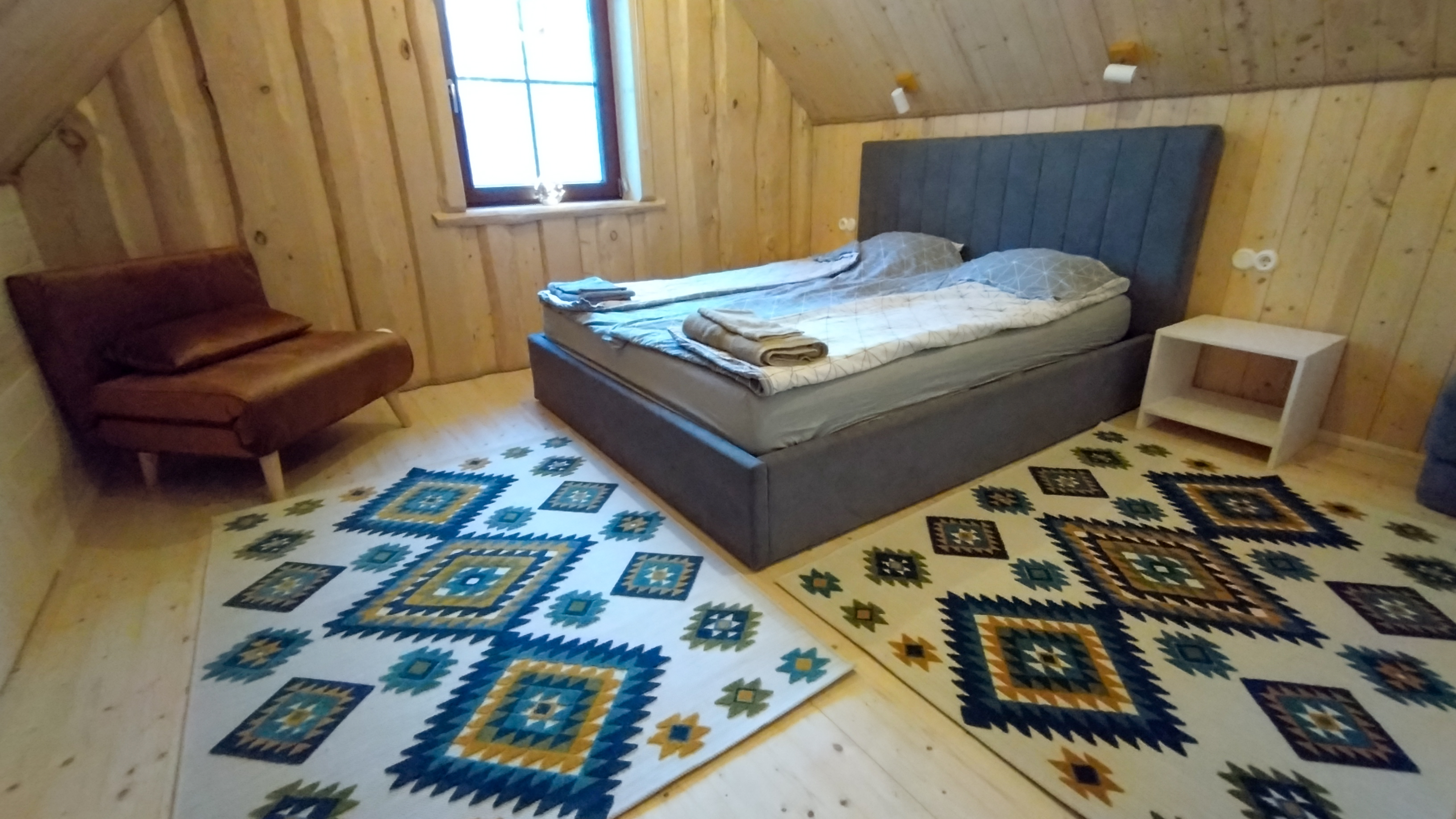 Jäägri saunamaja peamine magamistuba