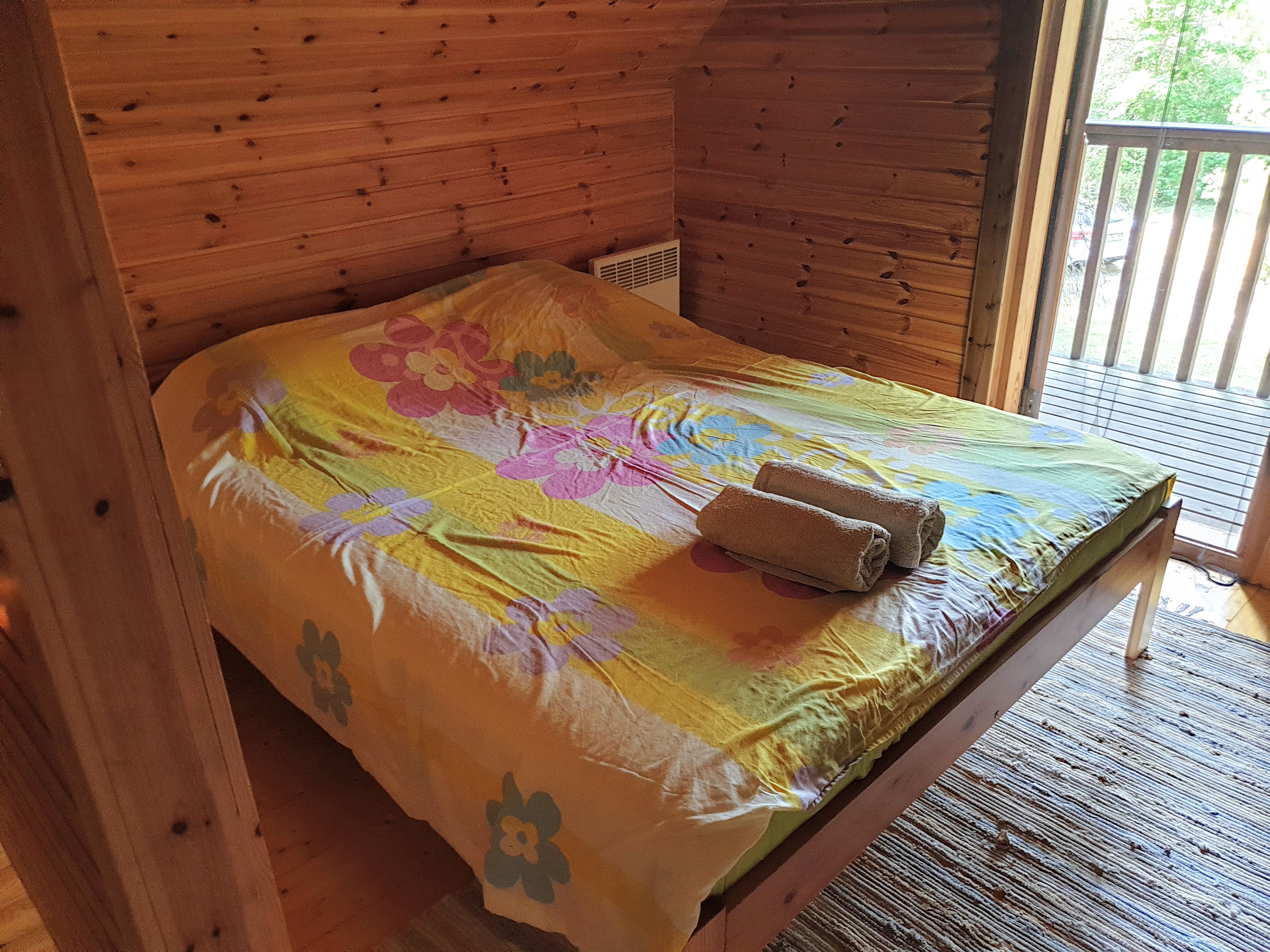 Magamistuba suure voodiga