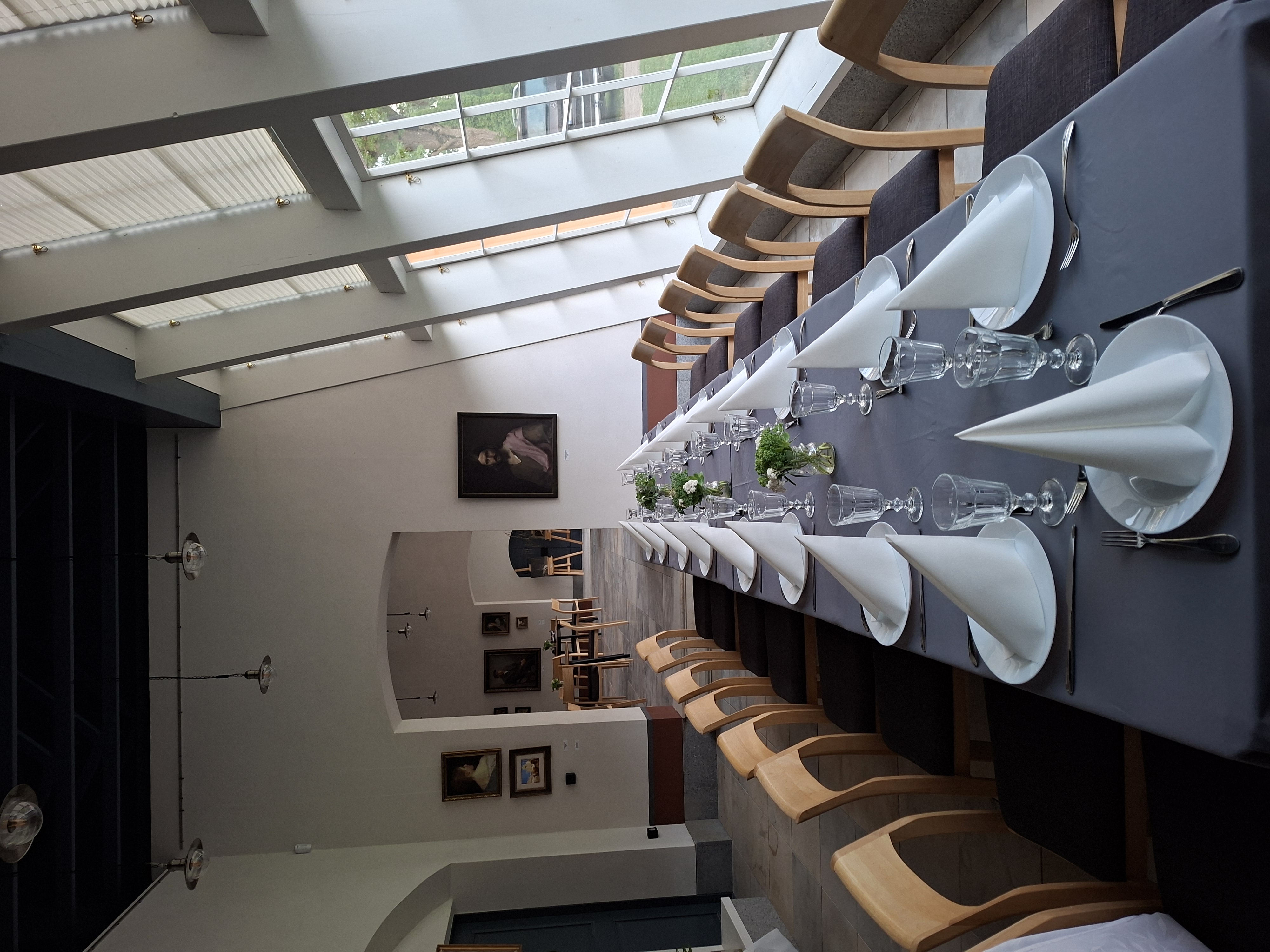 Käesalu mõisa oranžerii, seminari toitlustus külgsaalides