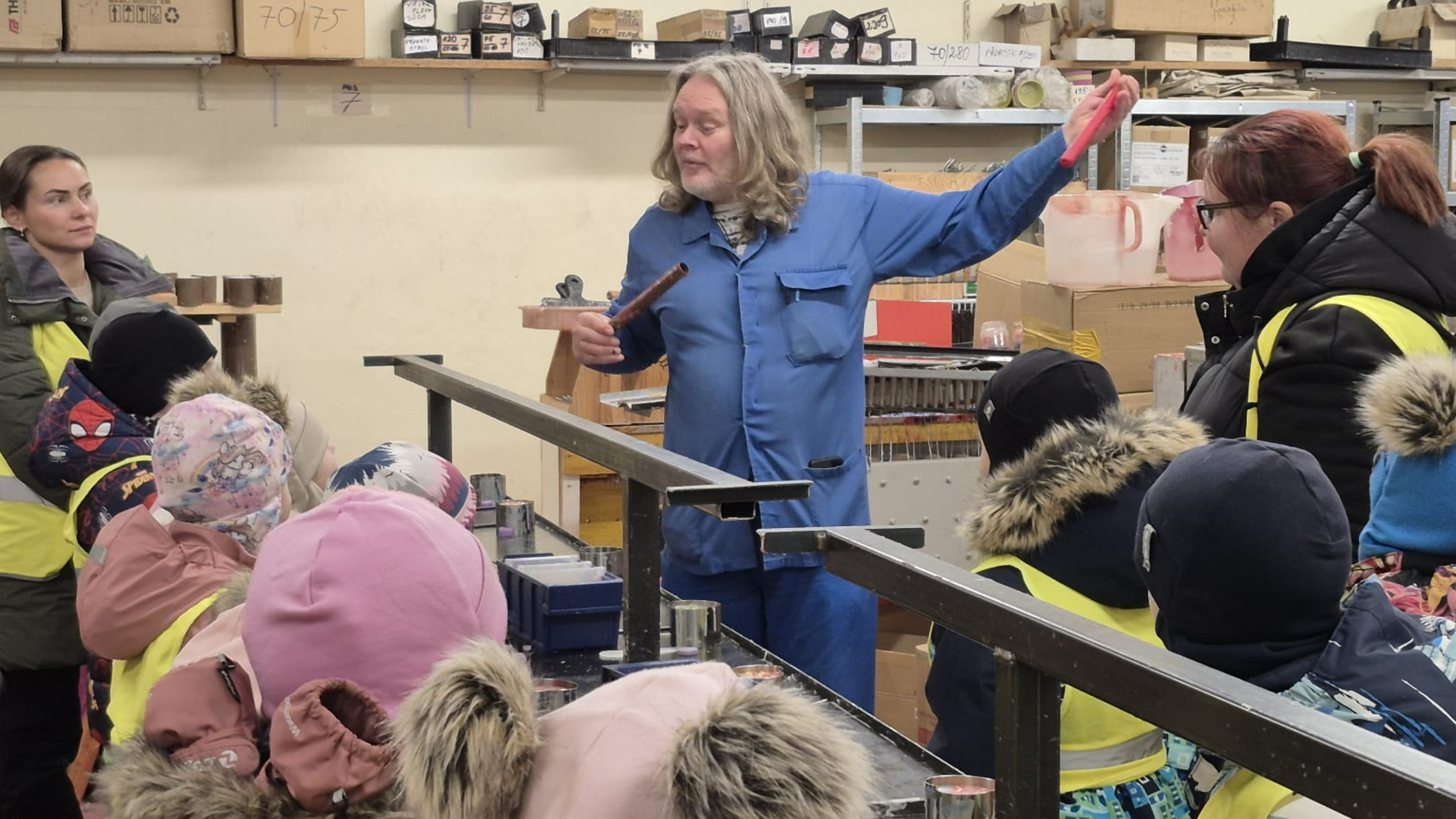 Võhma Valgusevabriku ekskursioon lastele